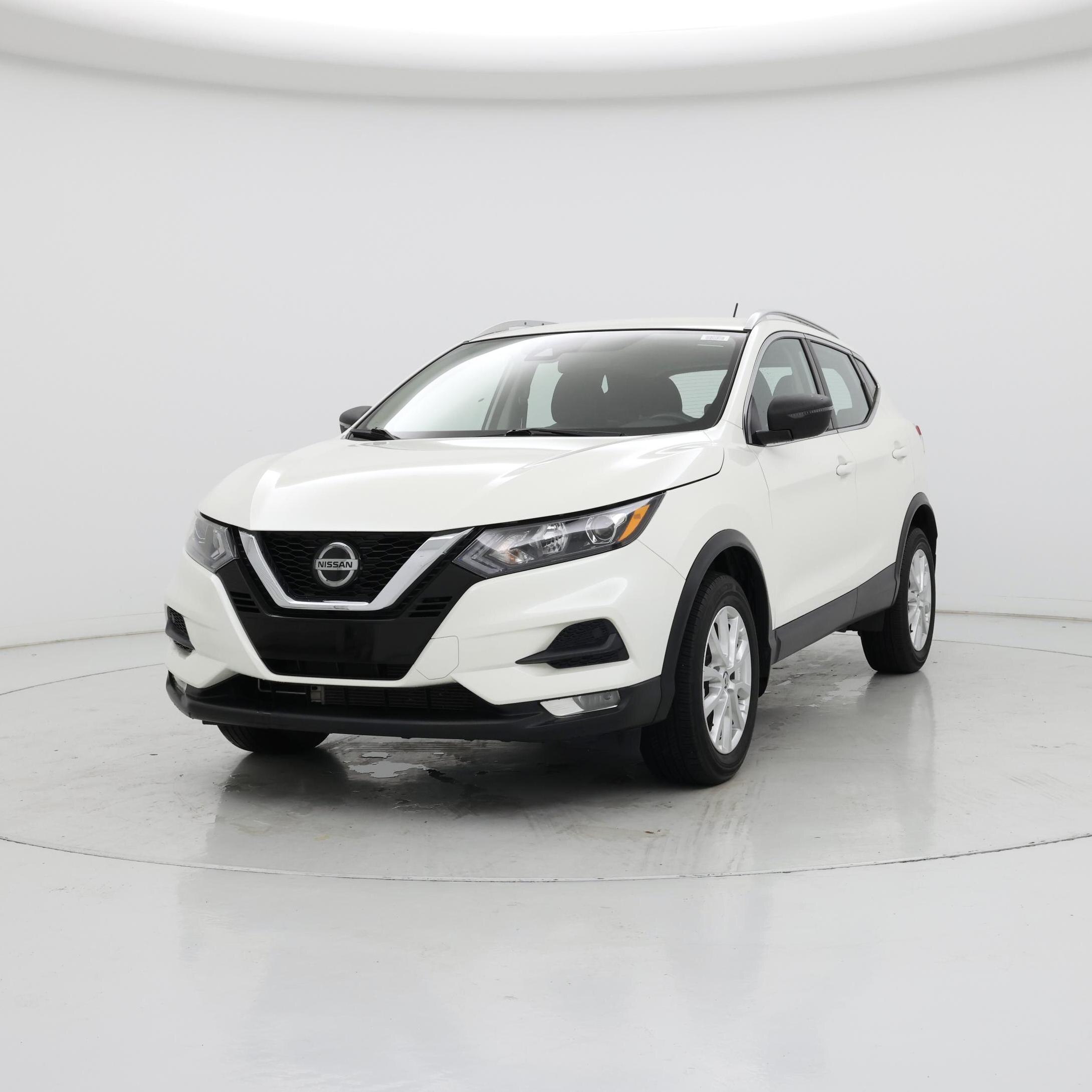 Thumbnail: 2021 Nissan Rogue Sport - 4