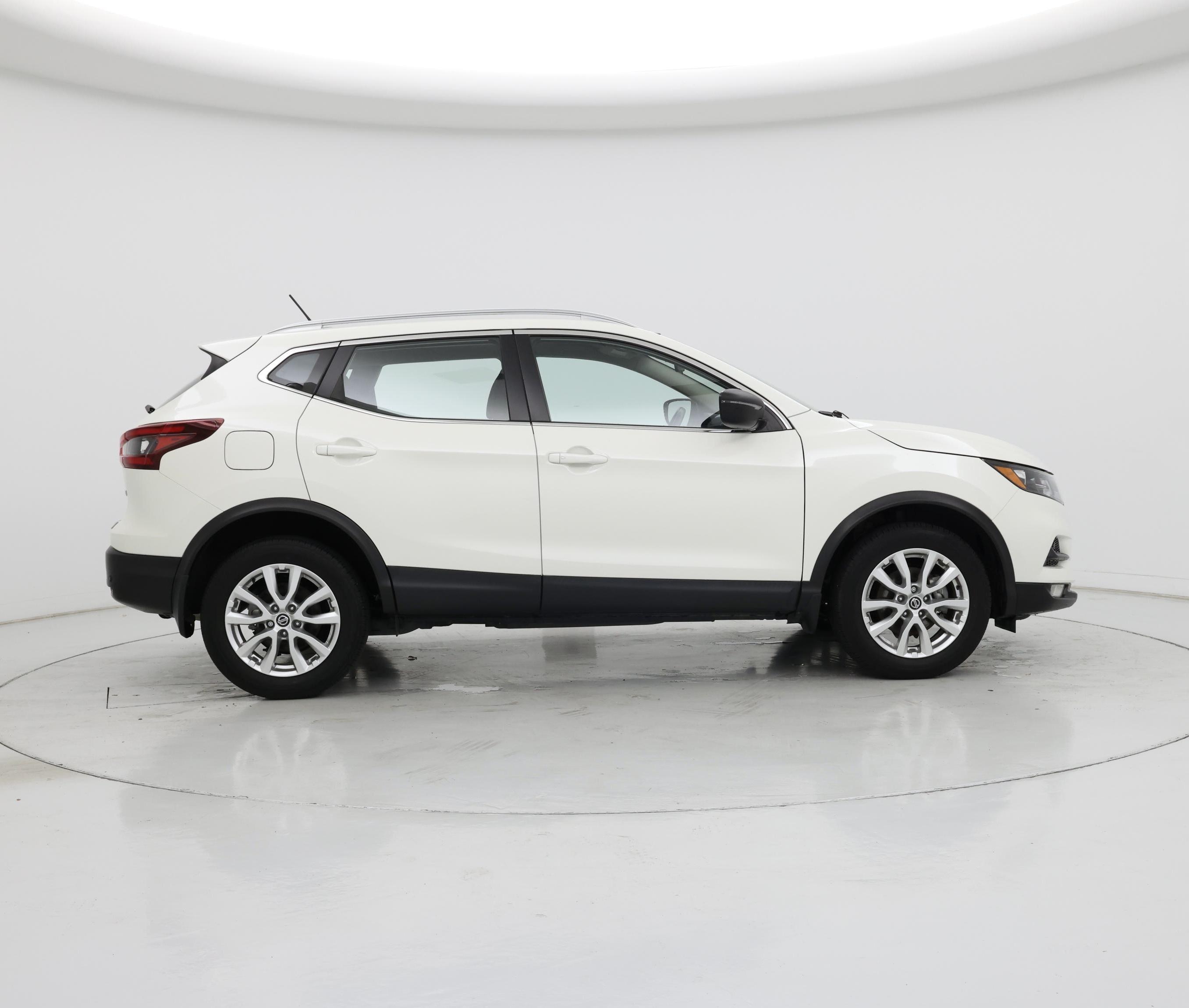 Thumbnail: 2021 Nissan Rogue Sport - 7