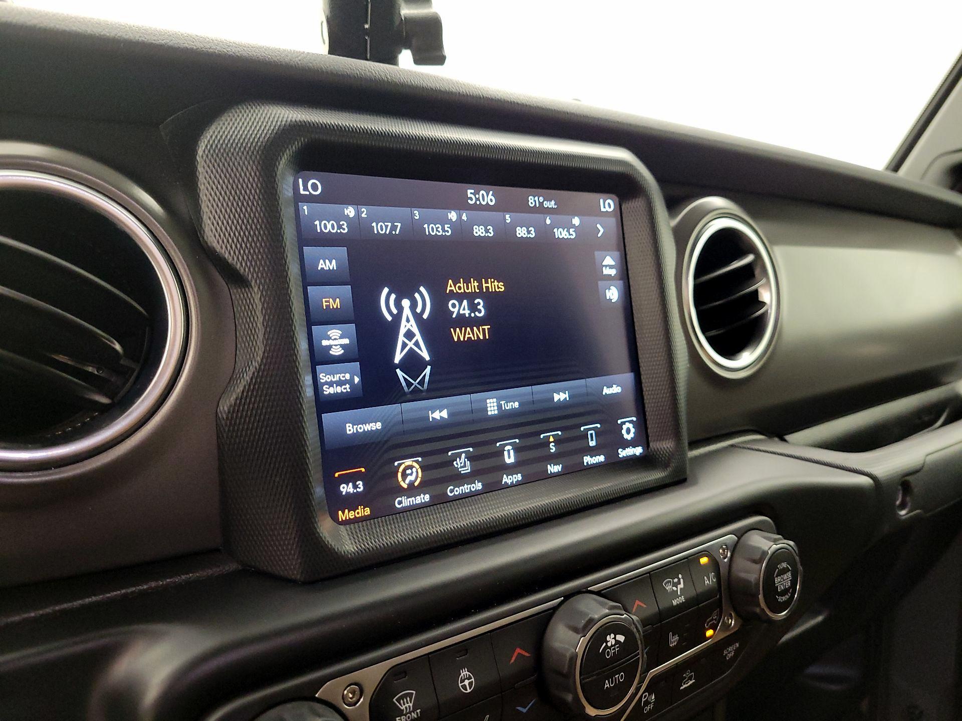 Thumbnail: 2022 Jeep Gladiator - 16
