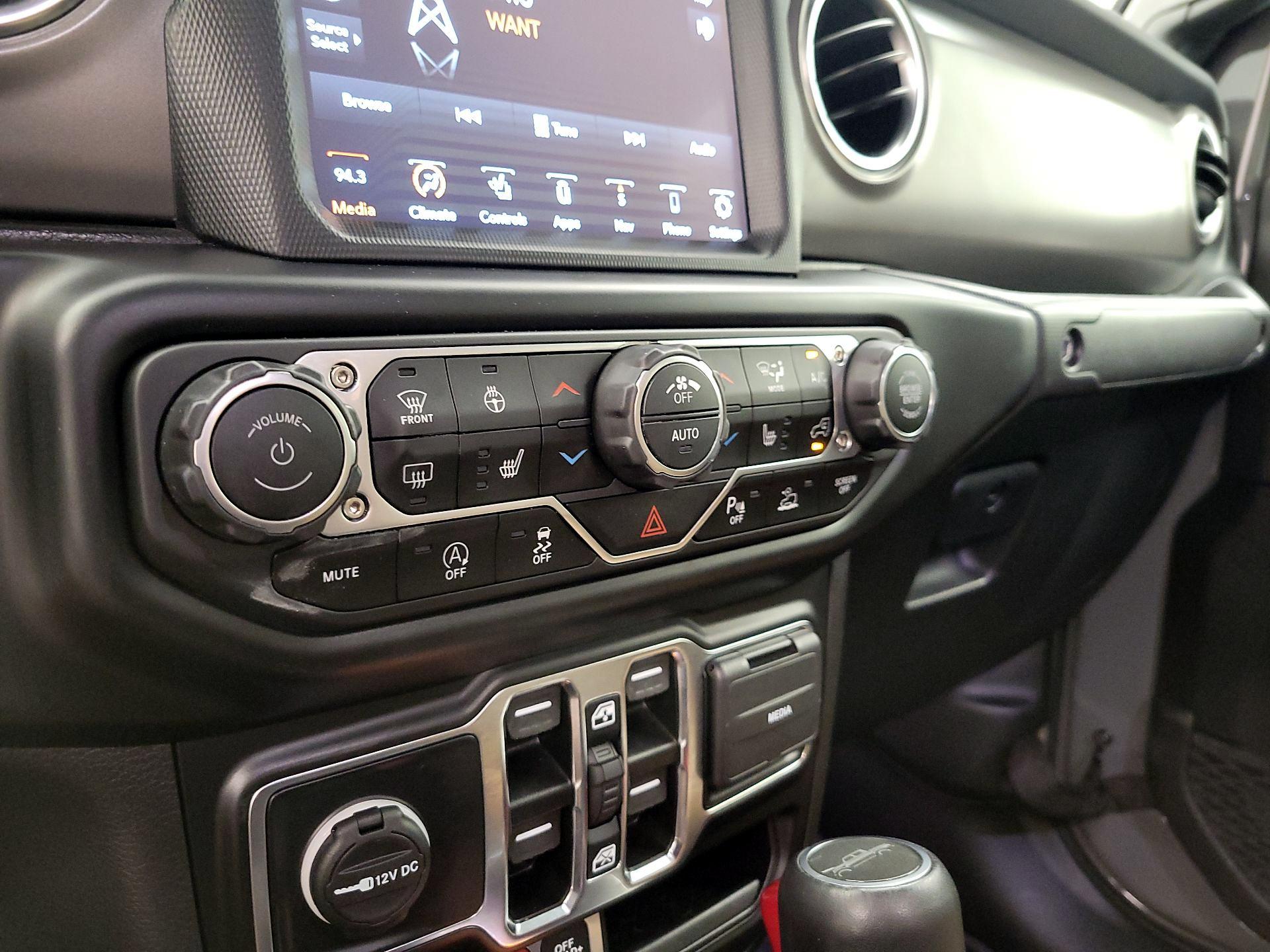 Thumbnail: 2022 Jeep Gladiator - 17