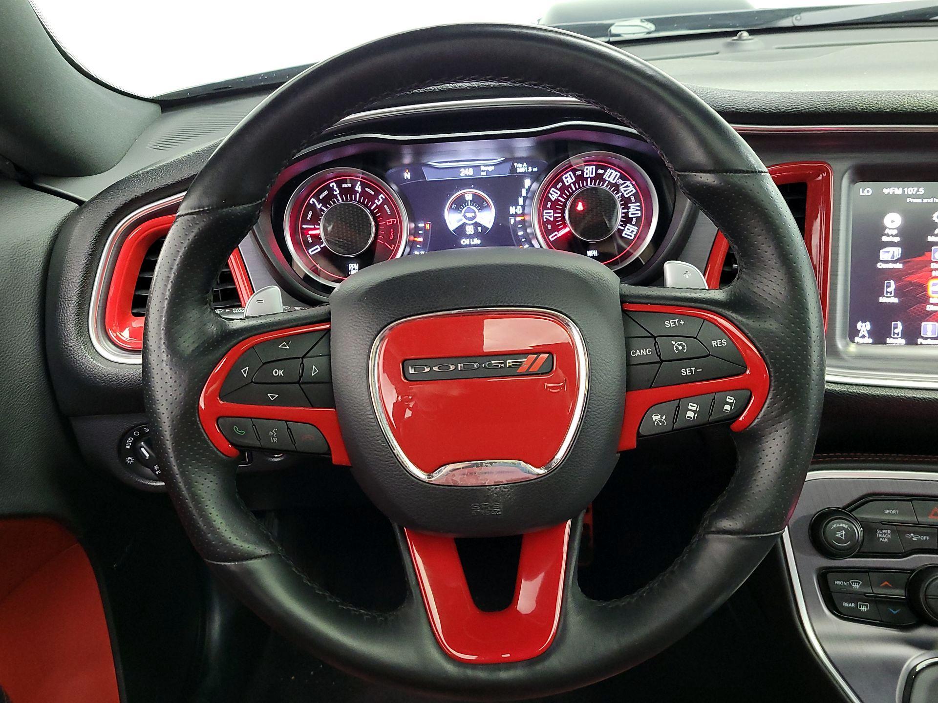 Thumbnail: 2016 Dodge Challenger - 10