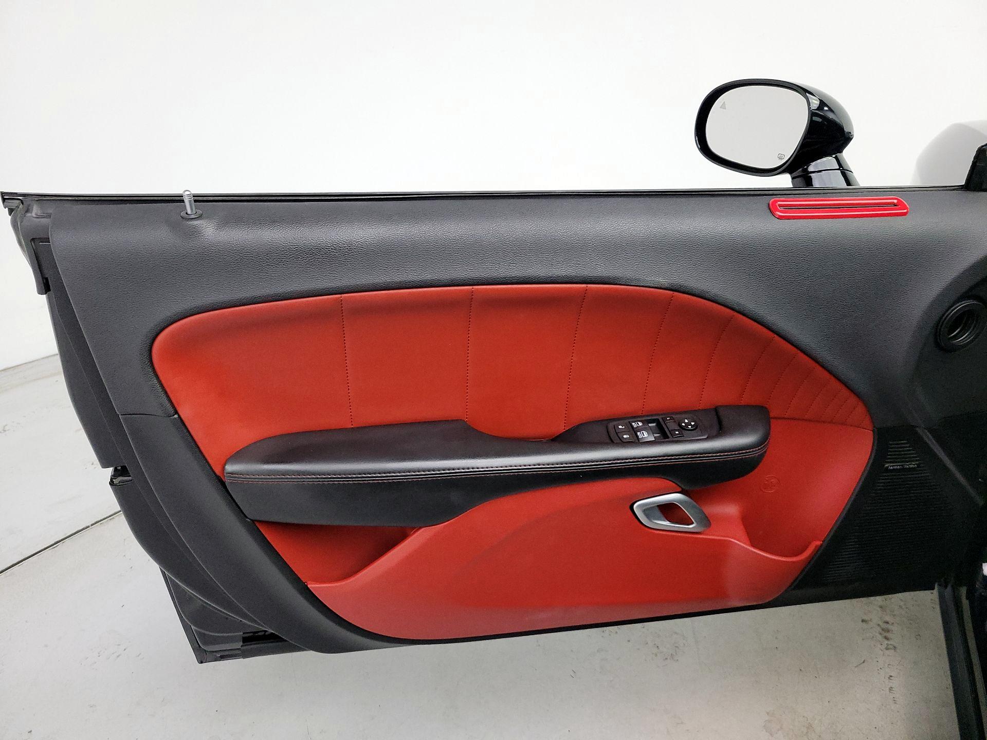 Thumbnail: 2016 Dodge Challenger - 12