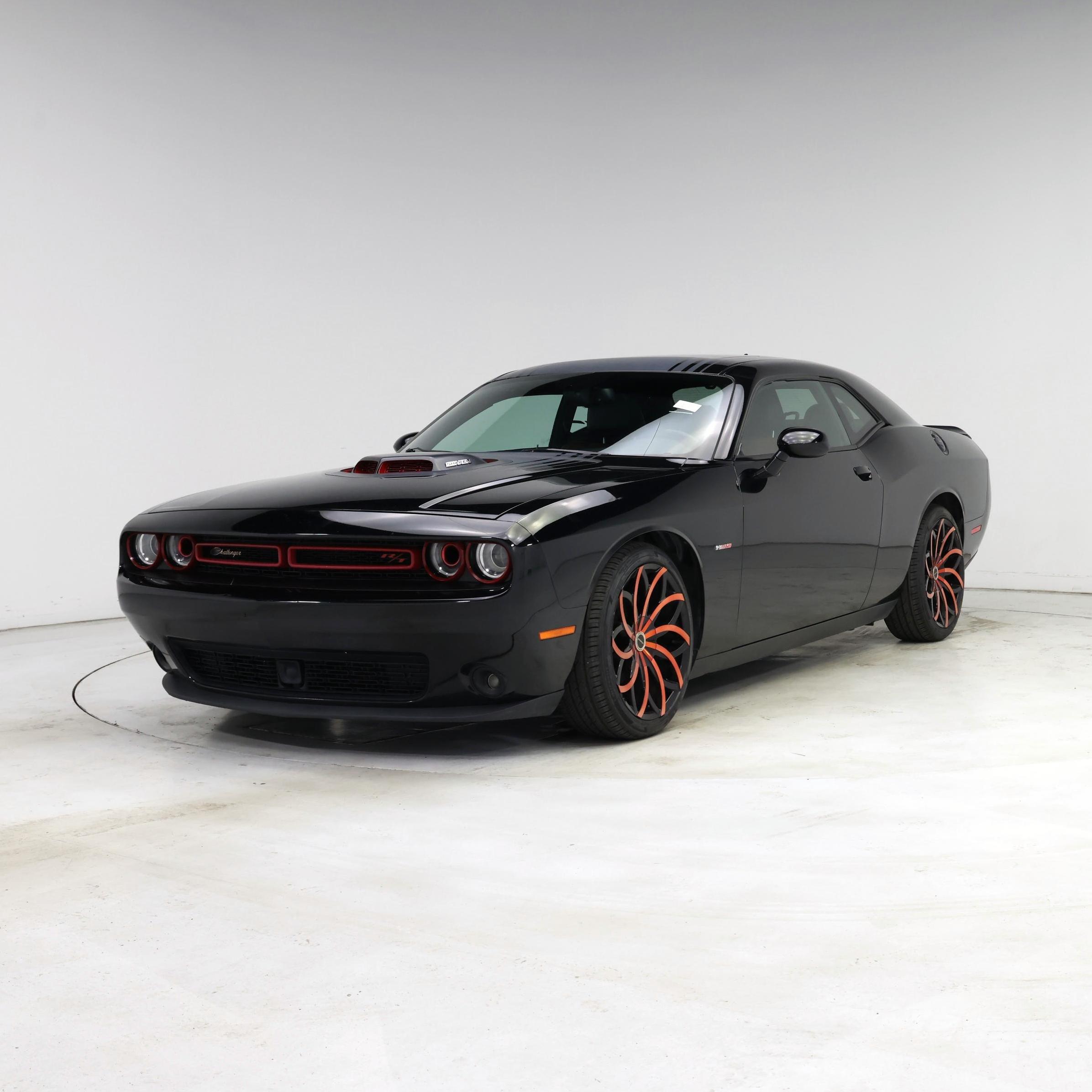 Thumbnail: 2016 Dodge Challenger - 4