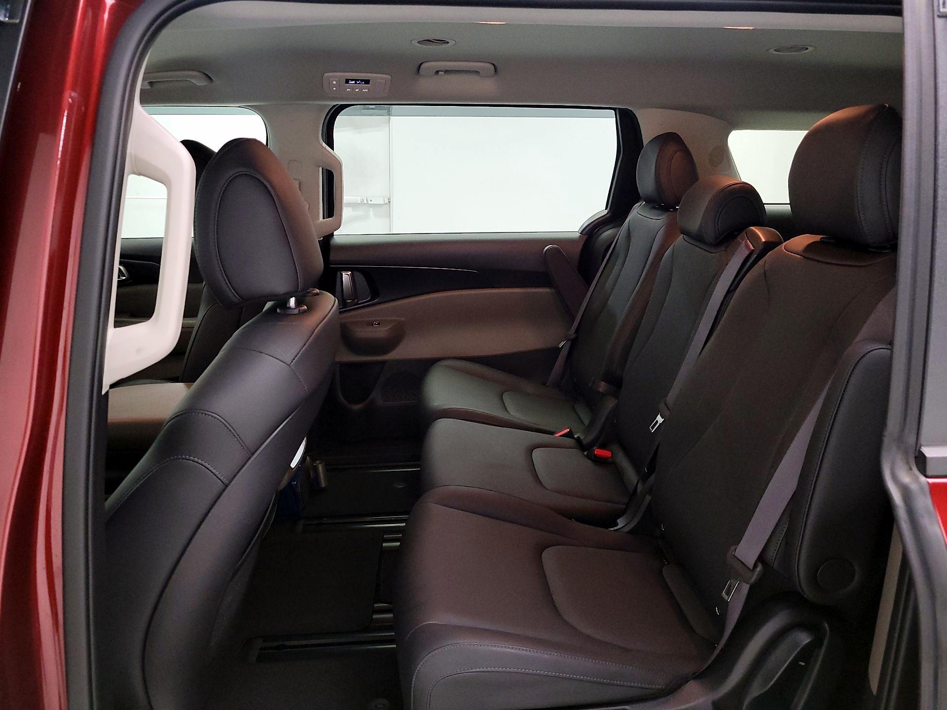 Thumbnail: 2025 Kia Carnival - 20