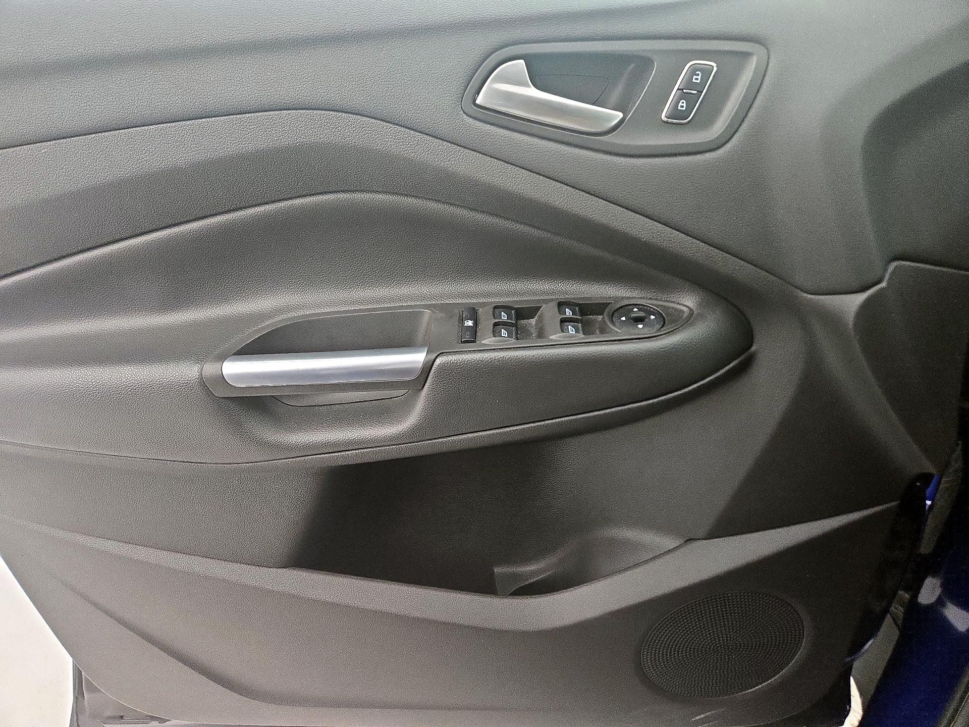 Thumbnail: 2016 Ford Escape - 12