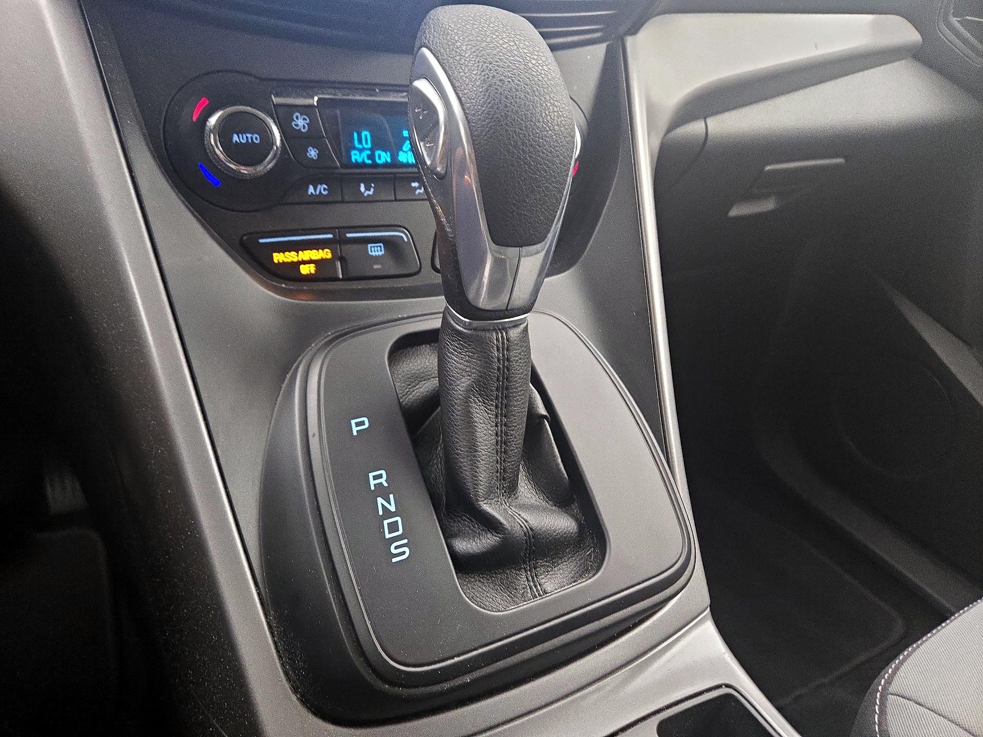 Thumbnail: 2016 Ford Escape - 17