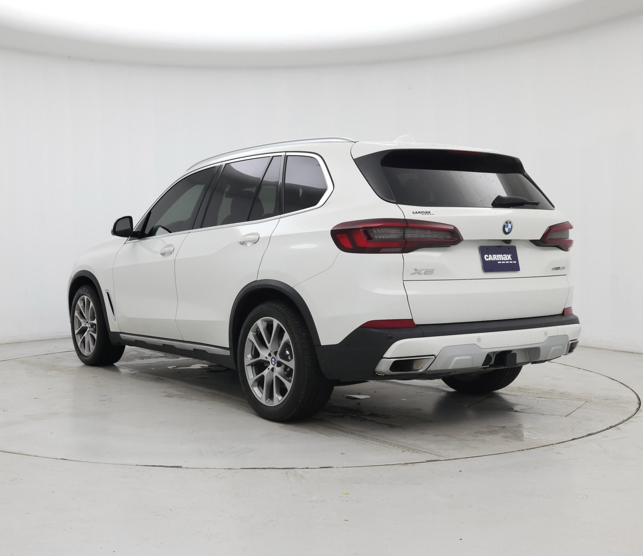 Thumbnail: 2023 BMW X5 - 2