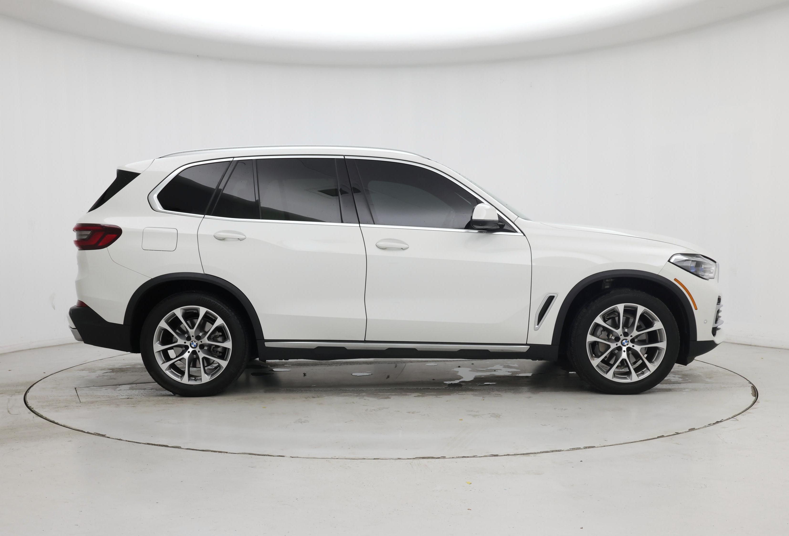 Thumbnail: 2023 BMW X5 - 7