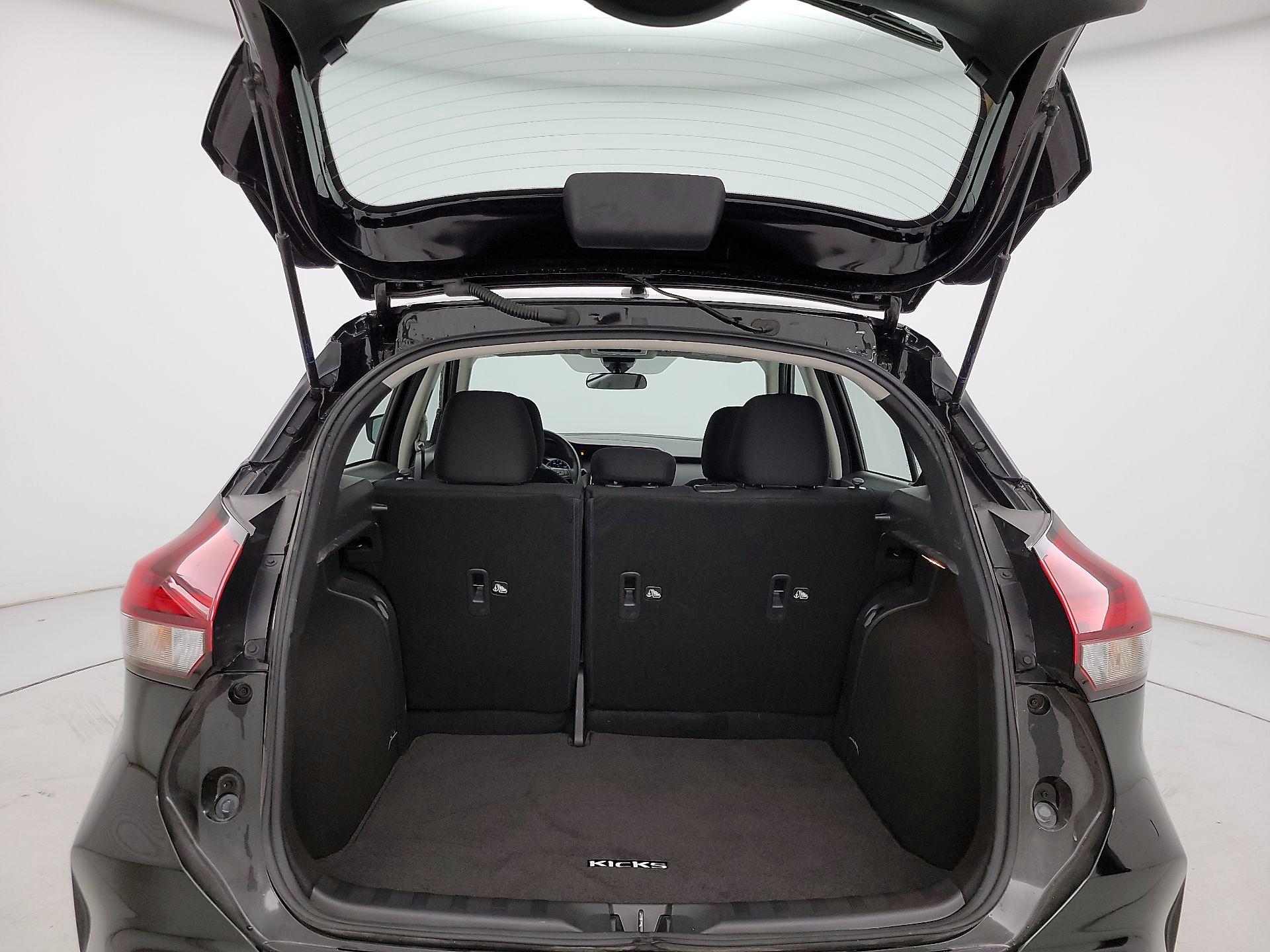 Thumbnail: 2023 Nissan Kicks - 20