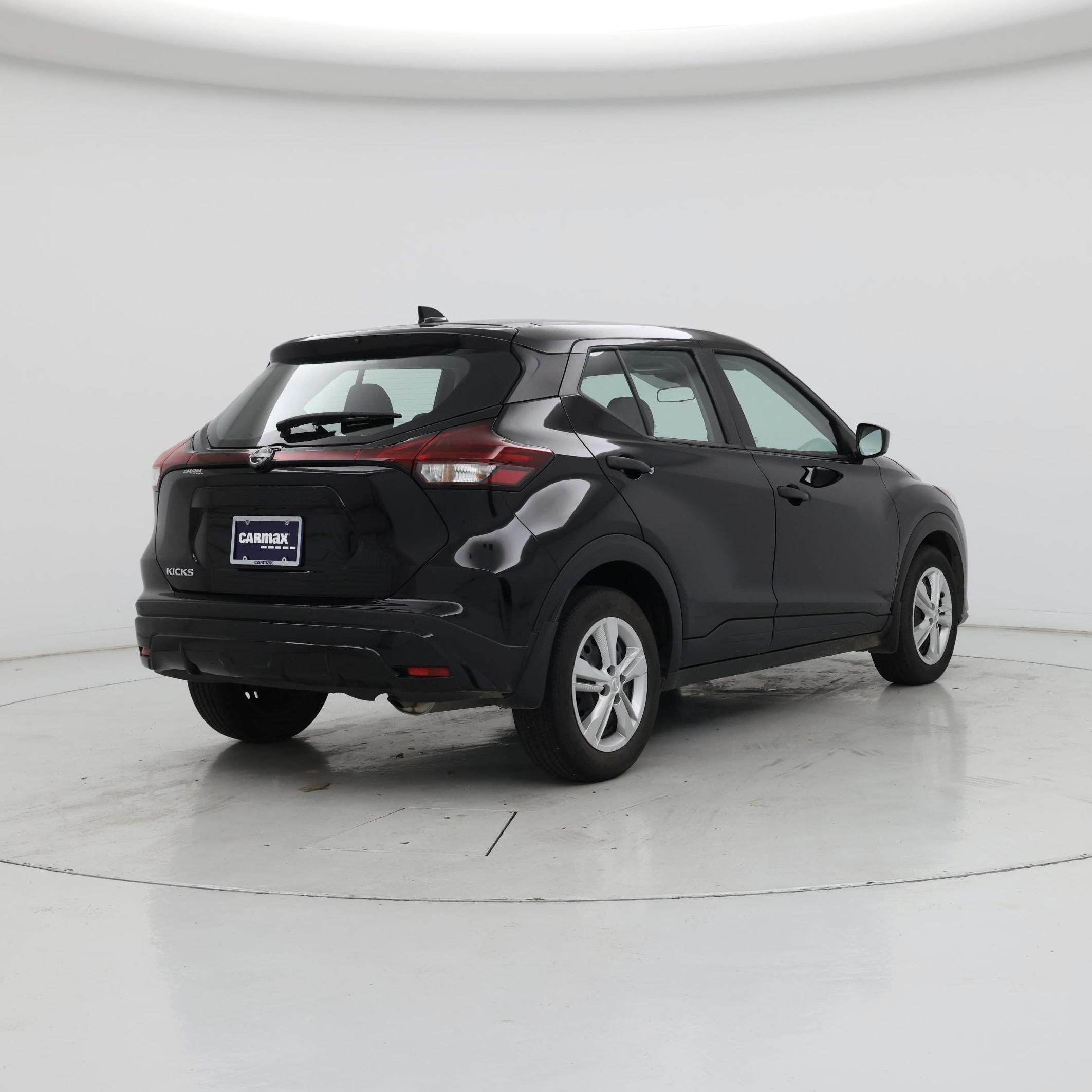 Thumbnail: 2023 Nissan Kicks - 8