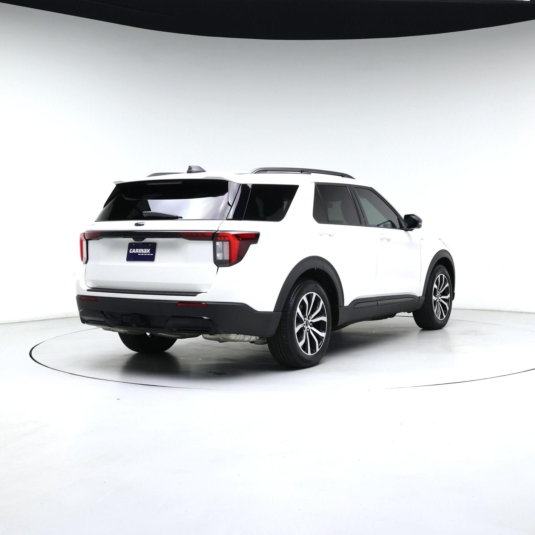 Thumbnail: 2025 Ford Explorer - 8