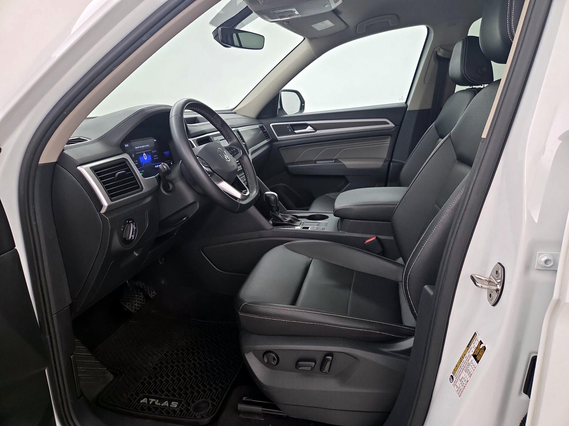 Thumbnail: 2023 Volkswagen Atlas - 11