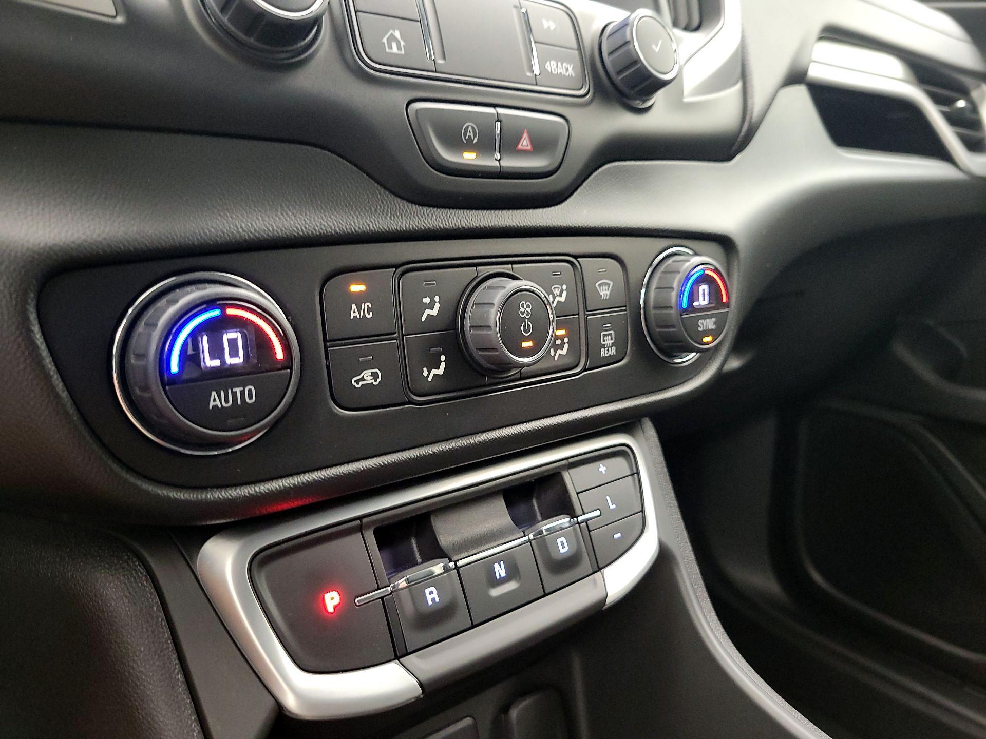 Thumbnail: 2022 GMC Terrain - 16