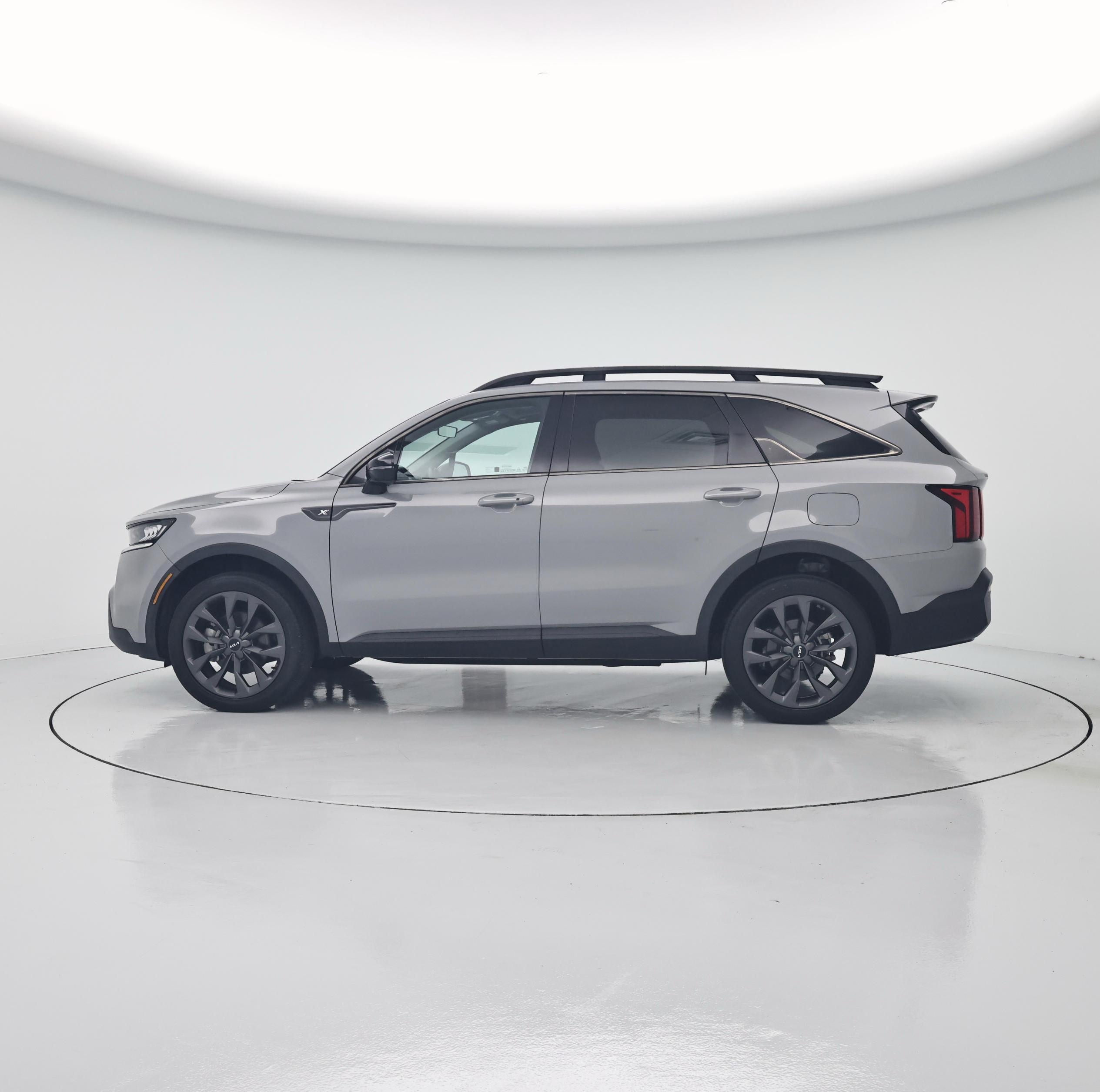 Thumbnail: 2022 Kia Sorento - 3