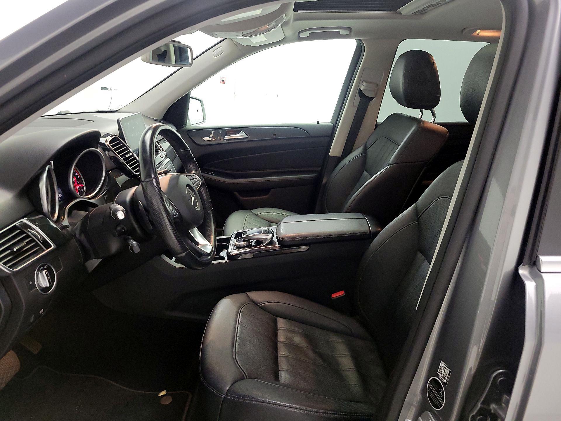 Thumbnail: 2016 Mercedes-Benz GLE - 11
