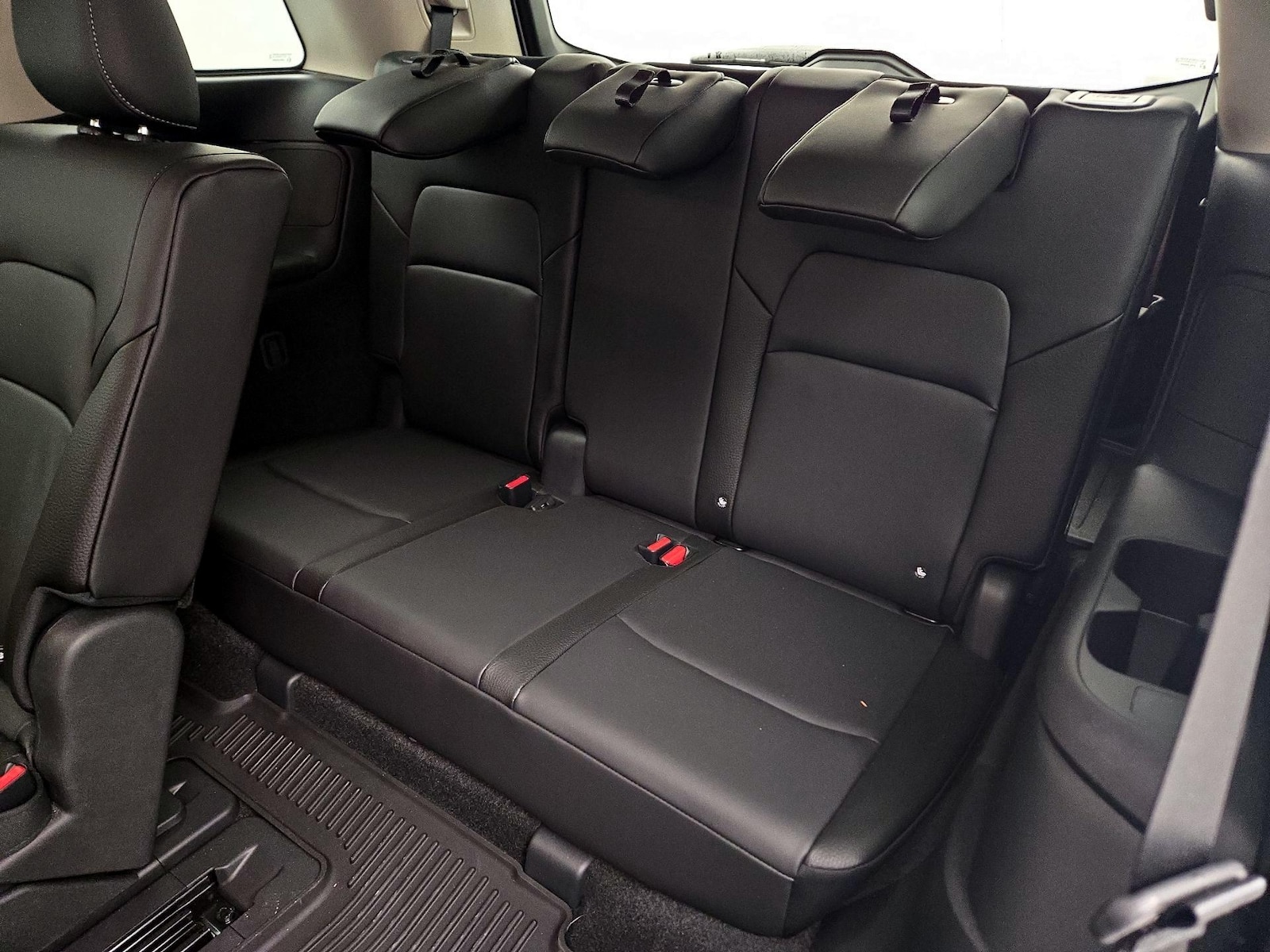 2025 Nissan Pathfinder SL - Photo 22
