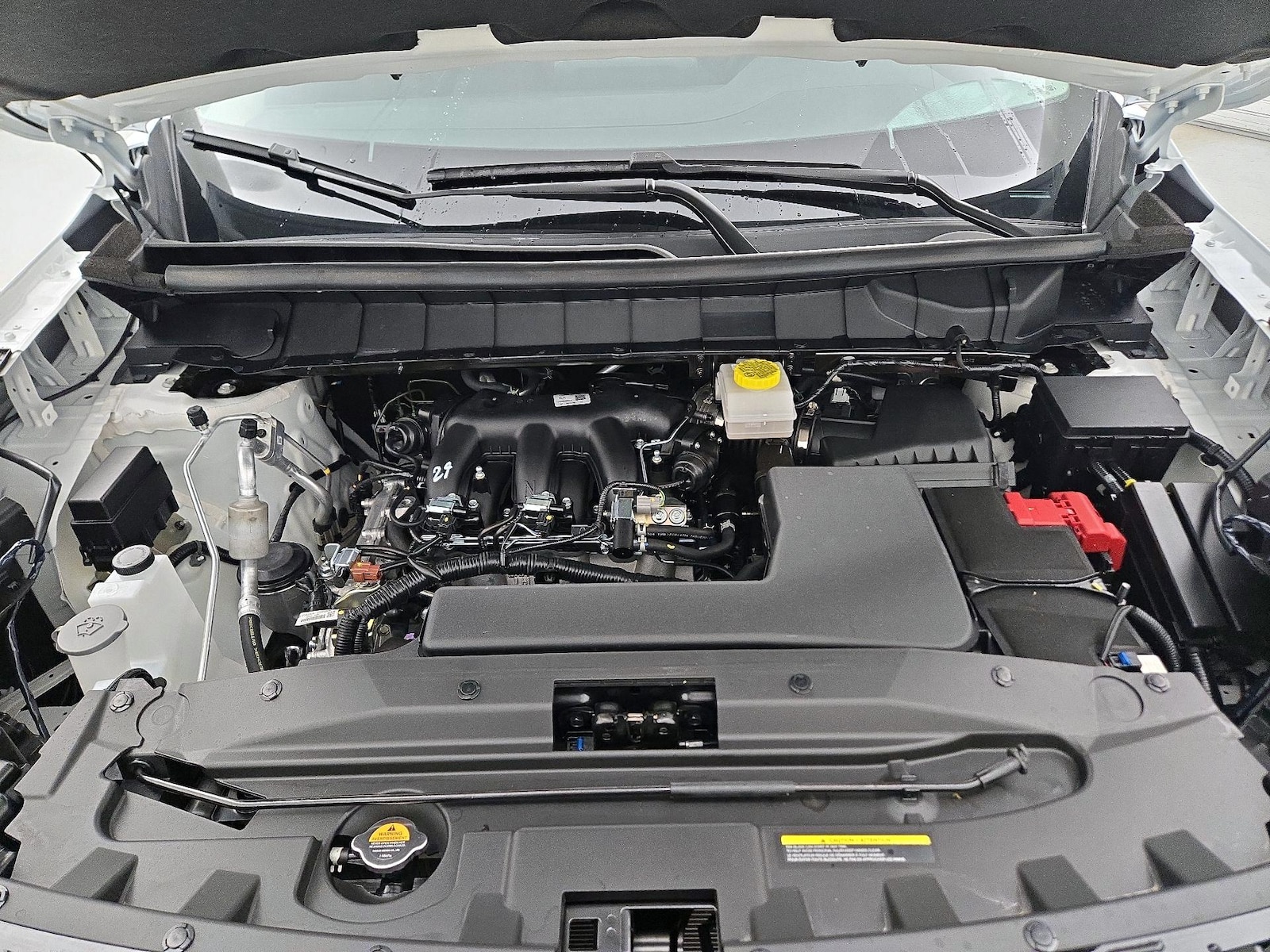 2025 Nissan Pathfinder SL - Photo 25