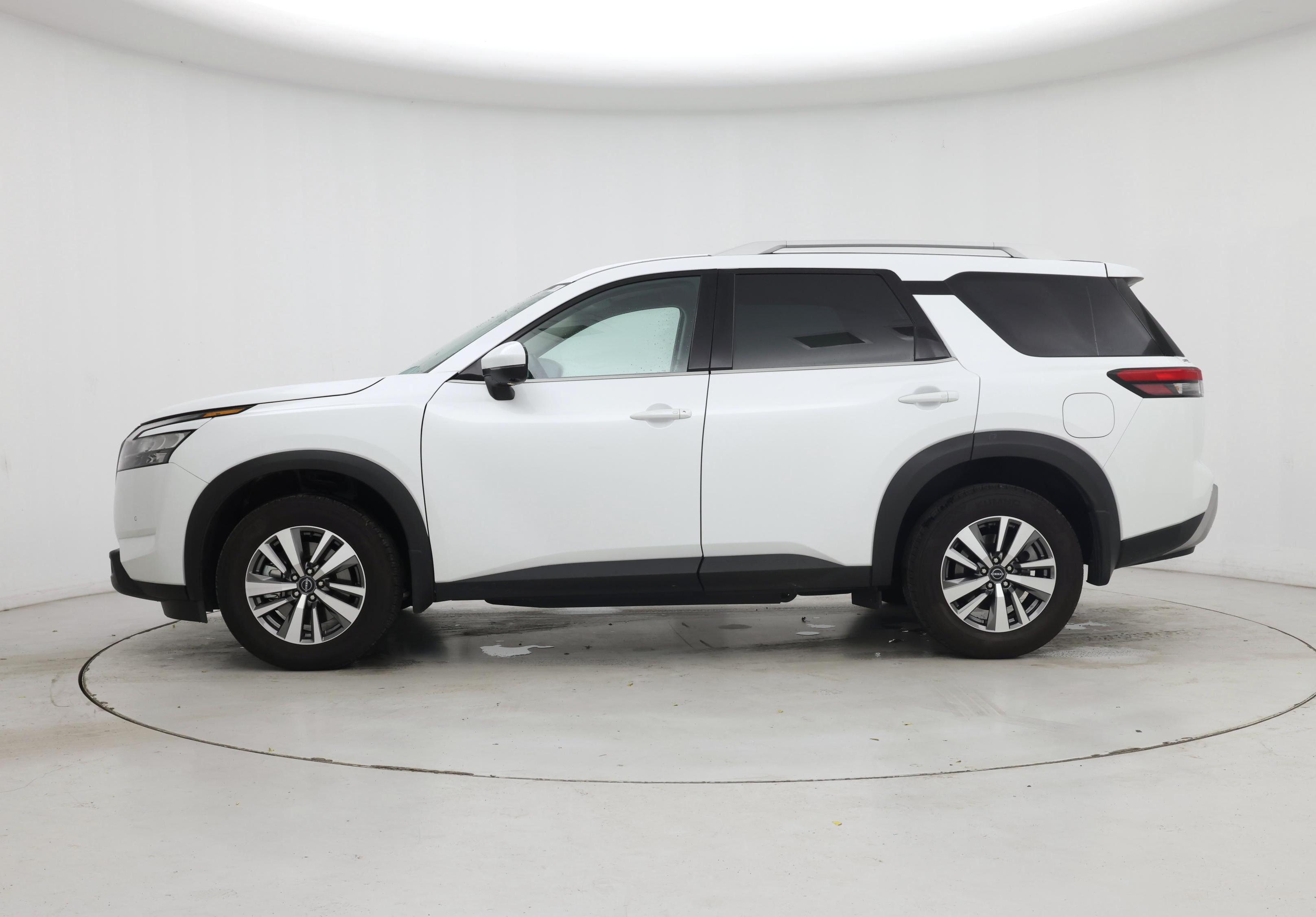 Thumbnail: 2025 Nissan Pathfinder - 3