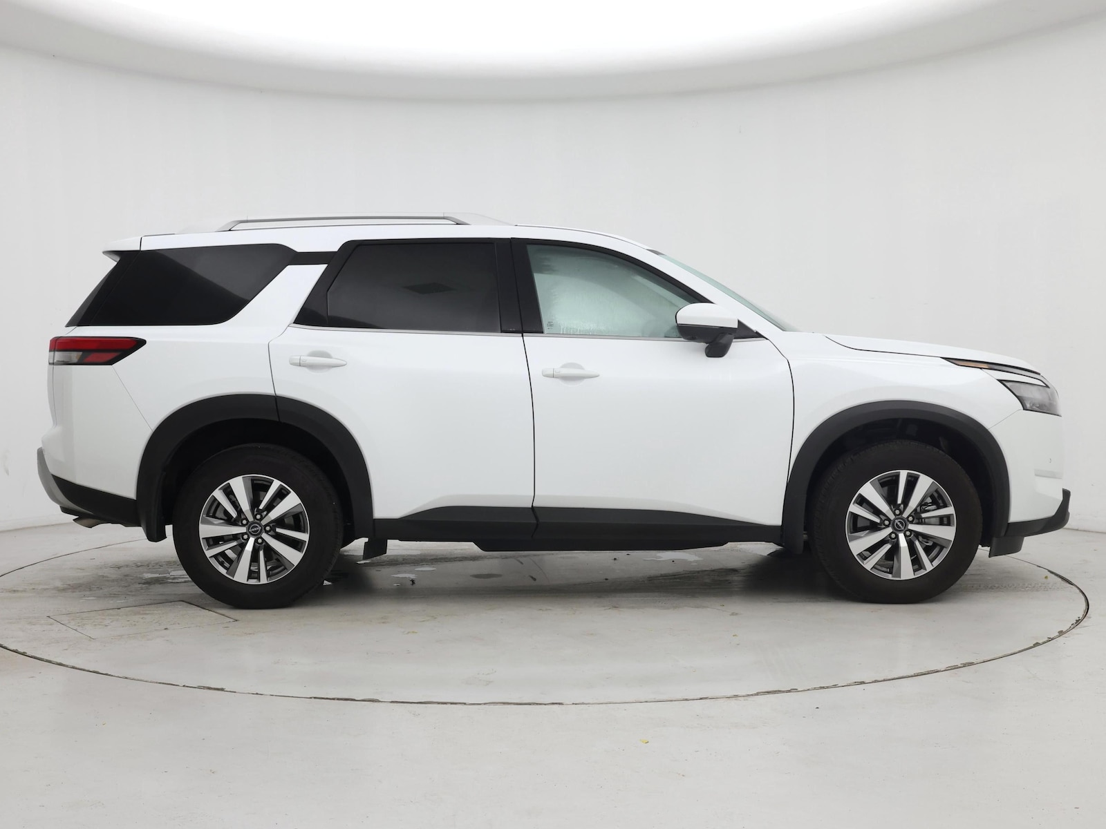 2025 Nissan Pathfinder SL - Photo 8