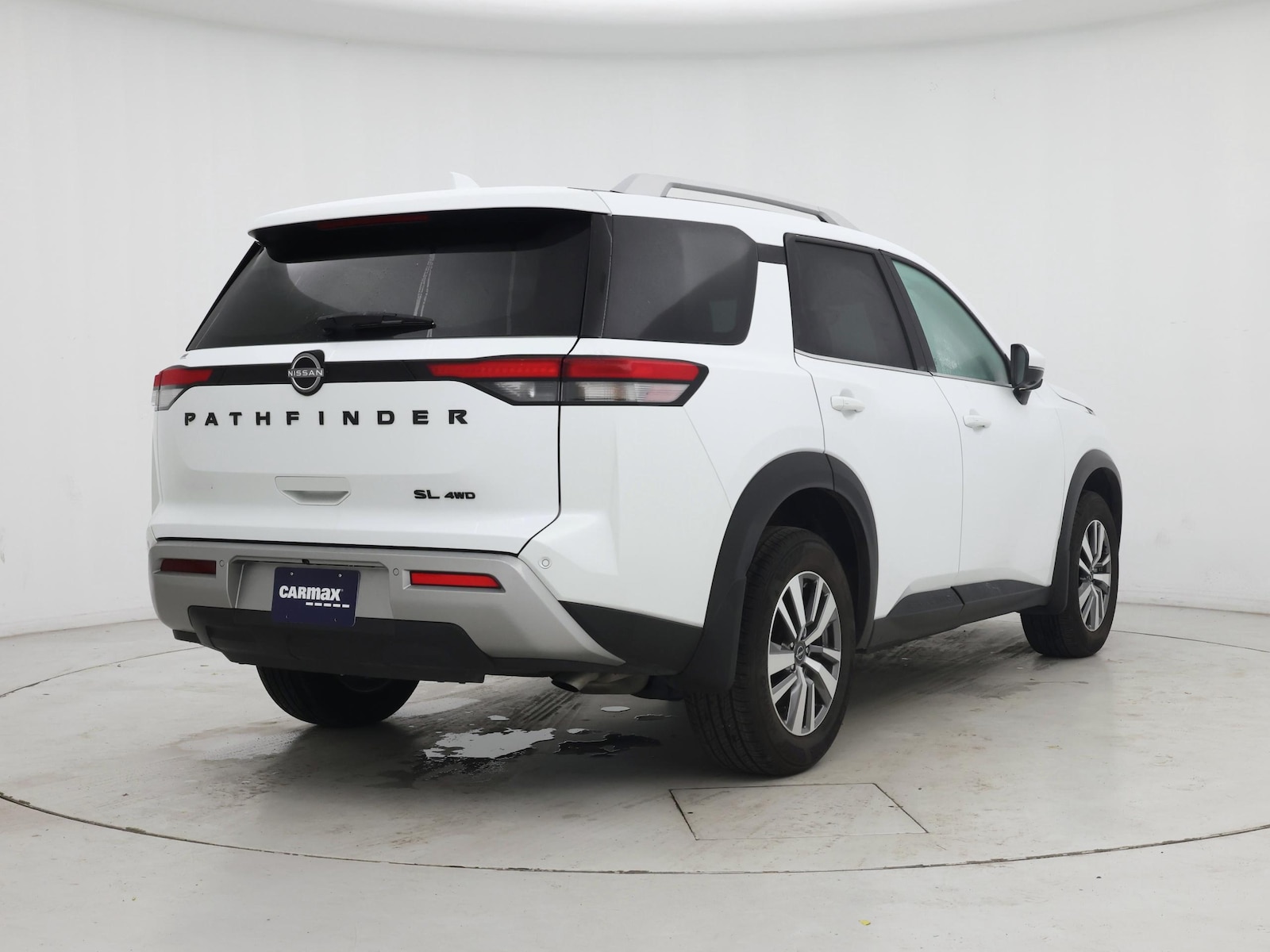 2025 Nissan Pathfinder SL - Photo 9