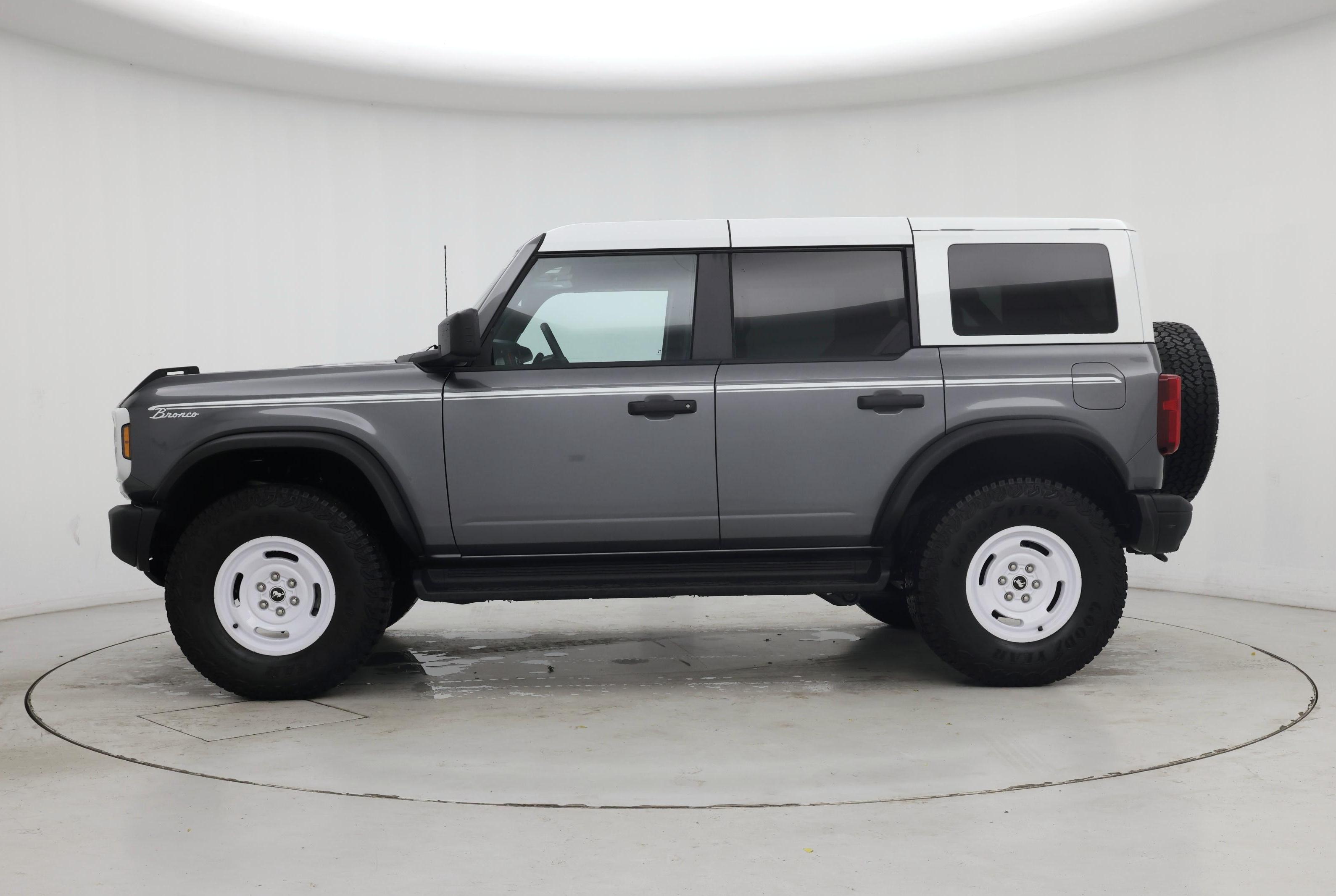 Thumbnail: 2025 Ford Bronco - 3