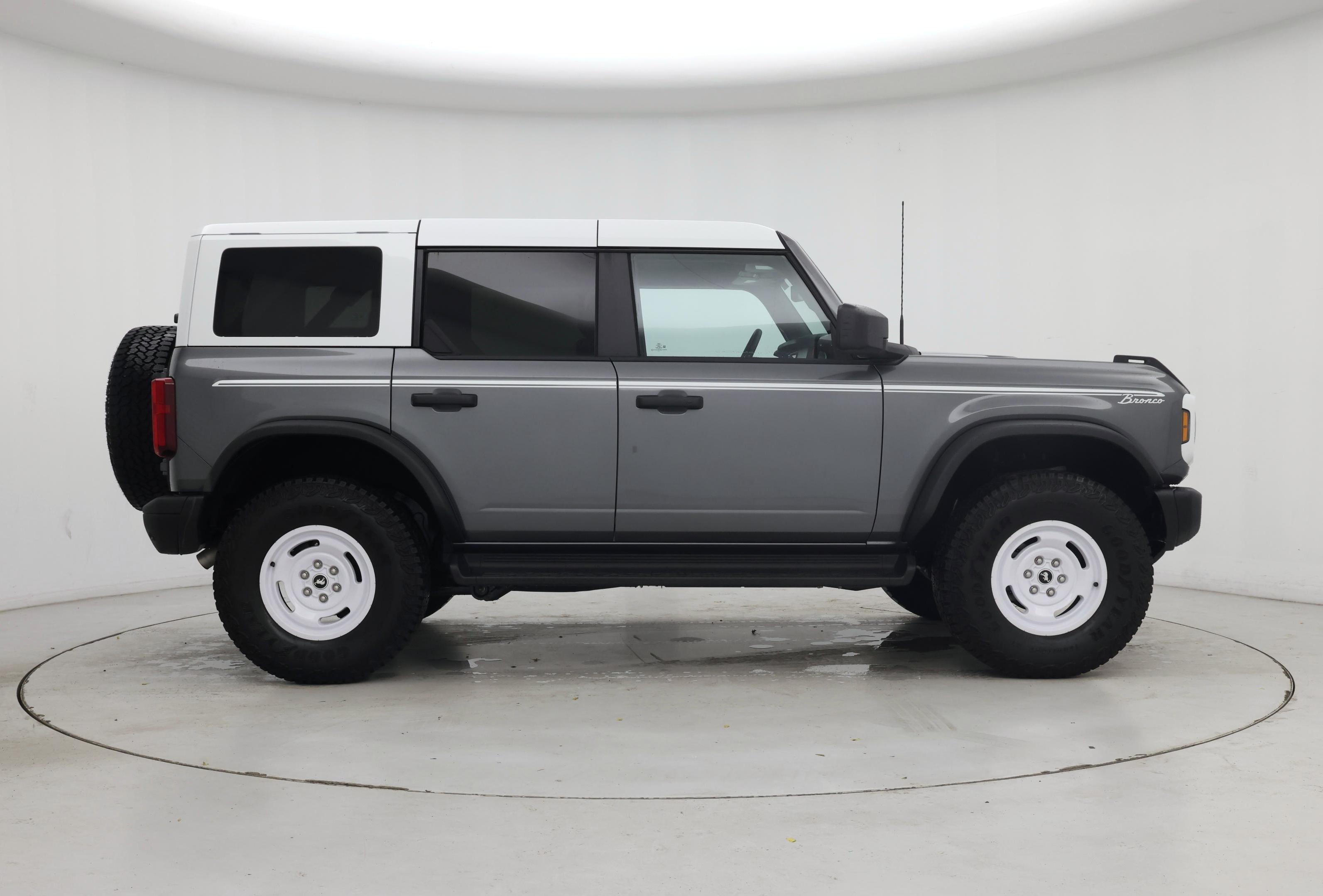 Thumbnail: 2025 Ford Bronco - 7