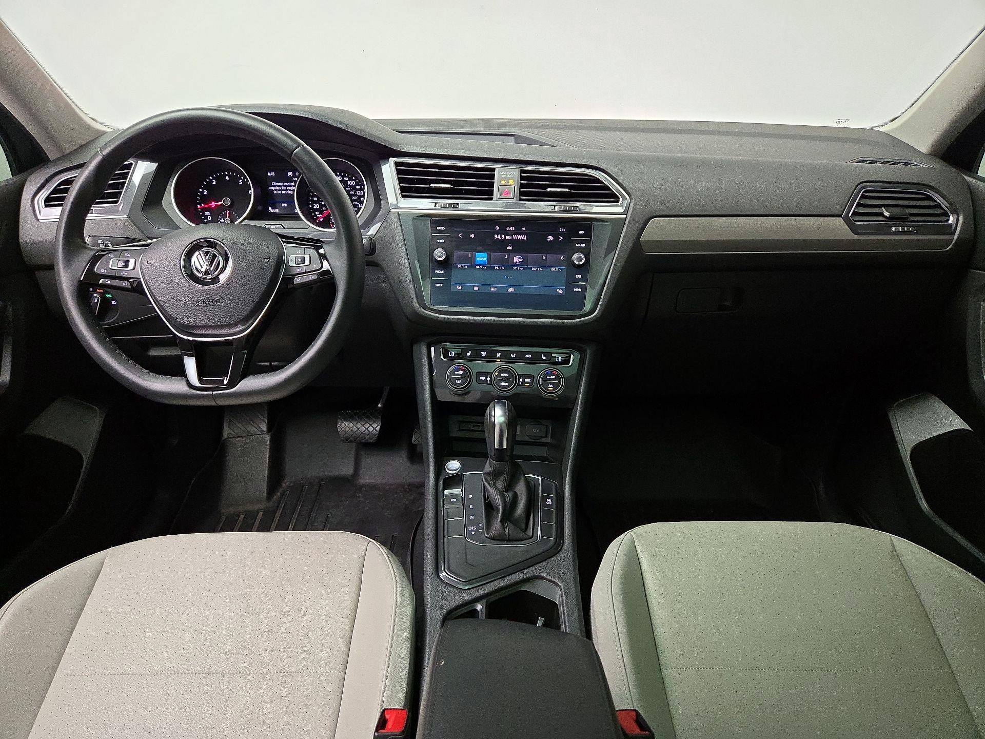 Thumbnail: 2020 Volkswagen Tiguan - 9