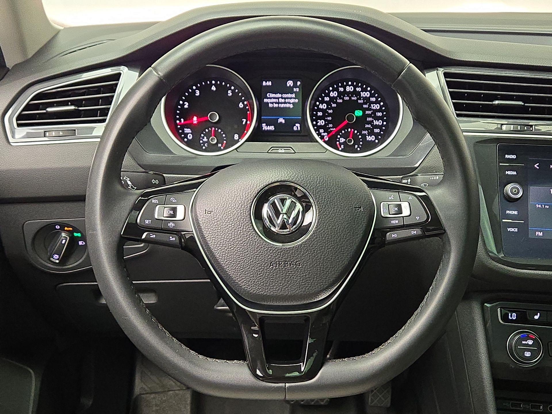 Thumbnail: 2020 Volkswagen Tiguan - 10