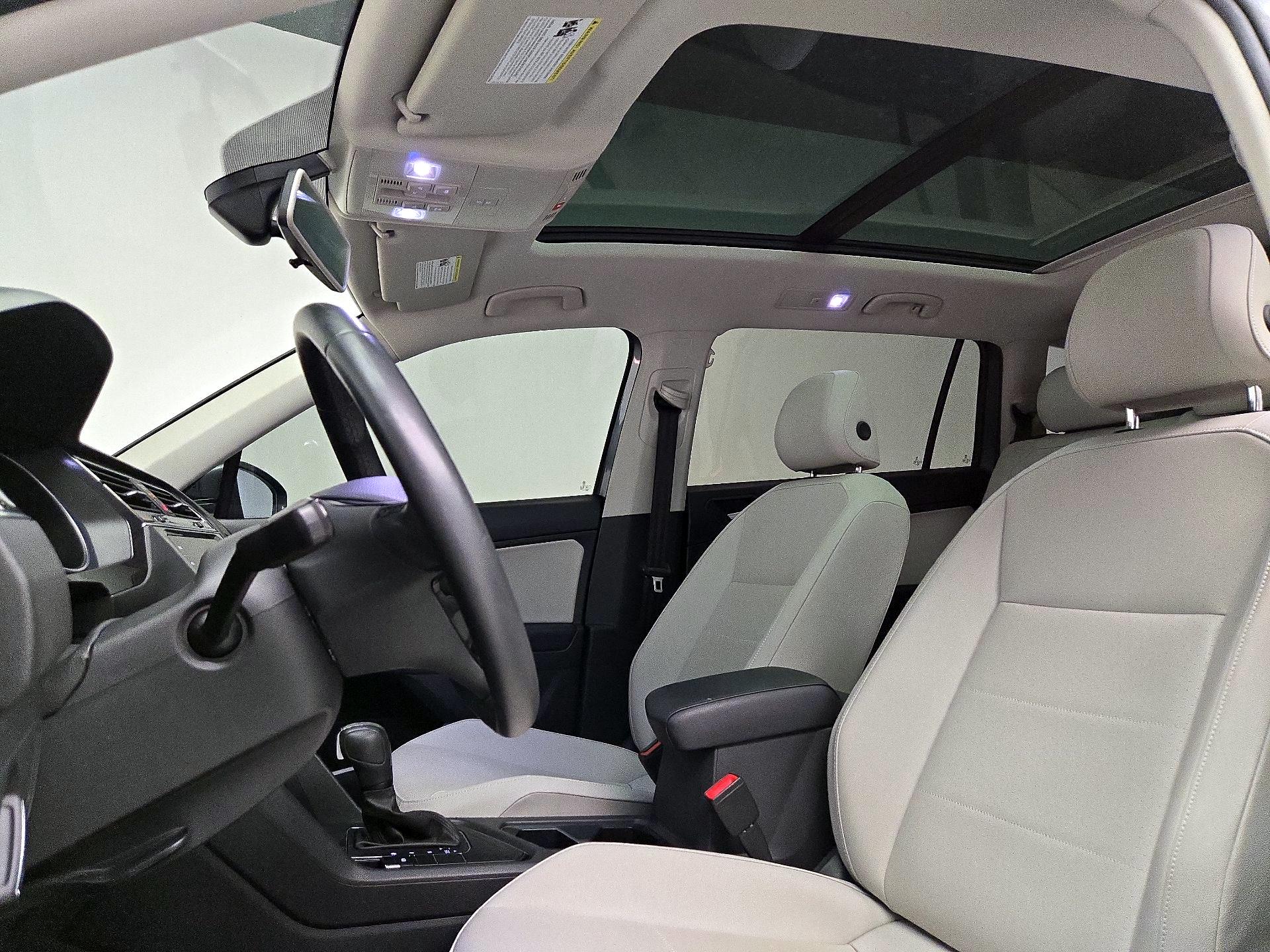 Thumbnail: 2020 Volkswagen Tiguan - 19