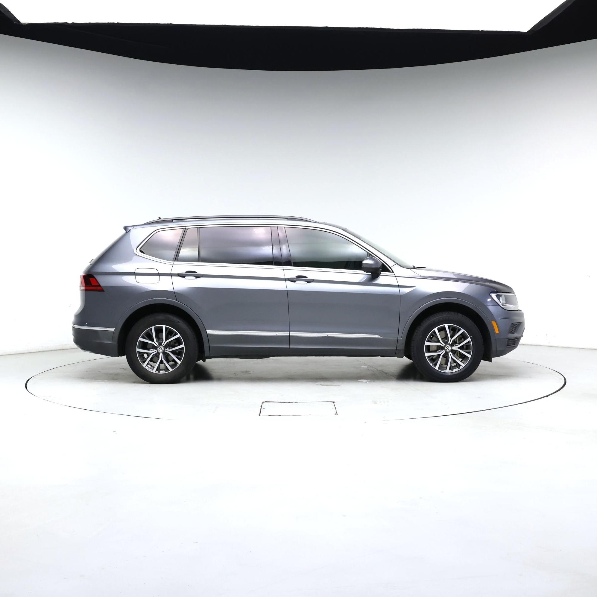 Thumbnail: 2020 Volkswagen Tiguan - 7