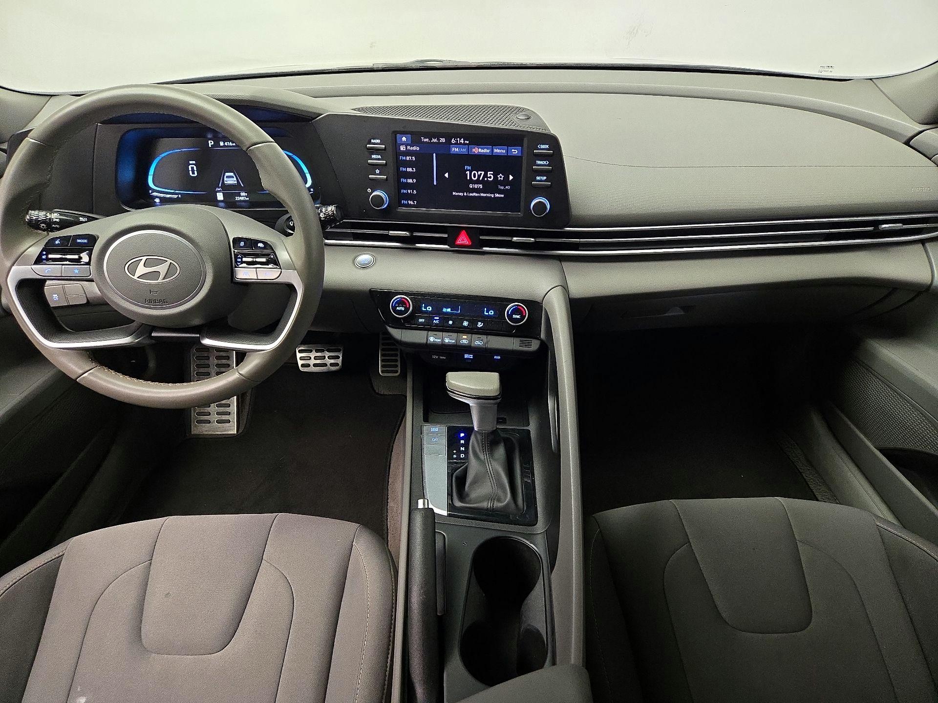 Thumbnail: 2025 Hyundai Elantra - 9