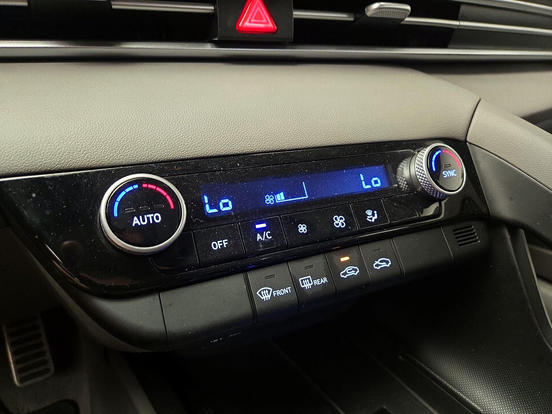 Thumbnail: 2025 Hyundai Elantra - 16