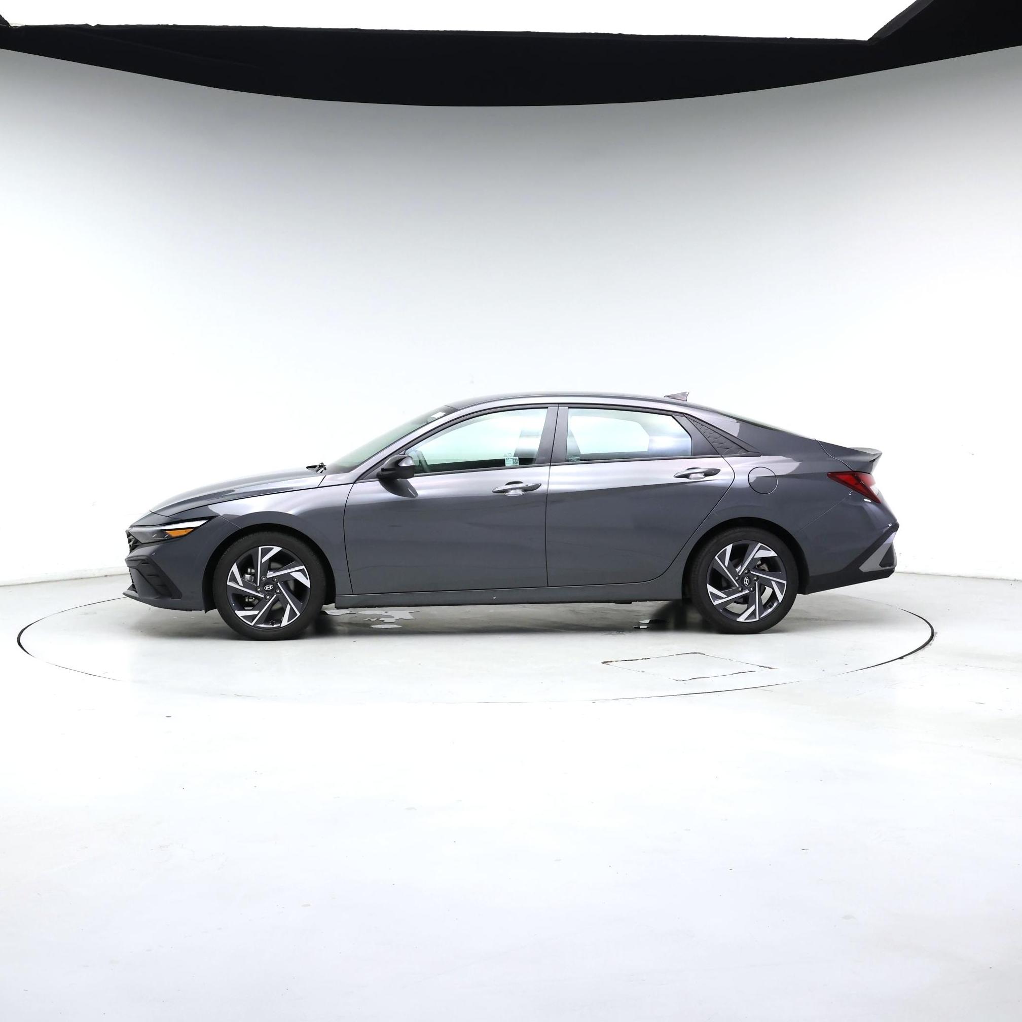 Thumbnail: 2025 Hyundai Elantra - 3