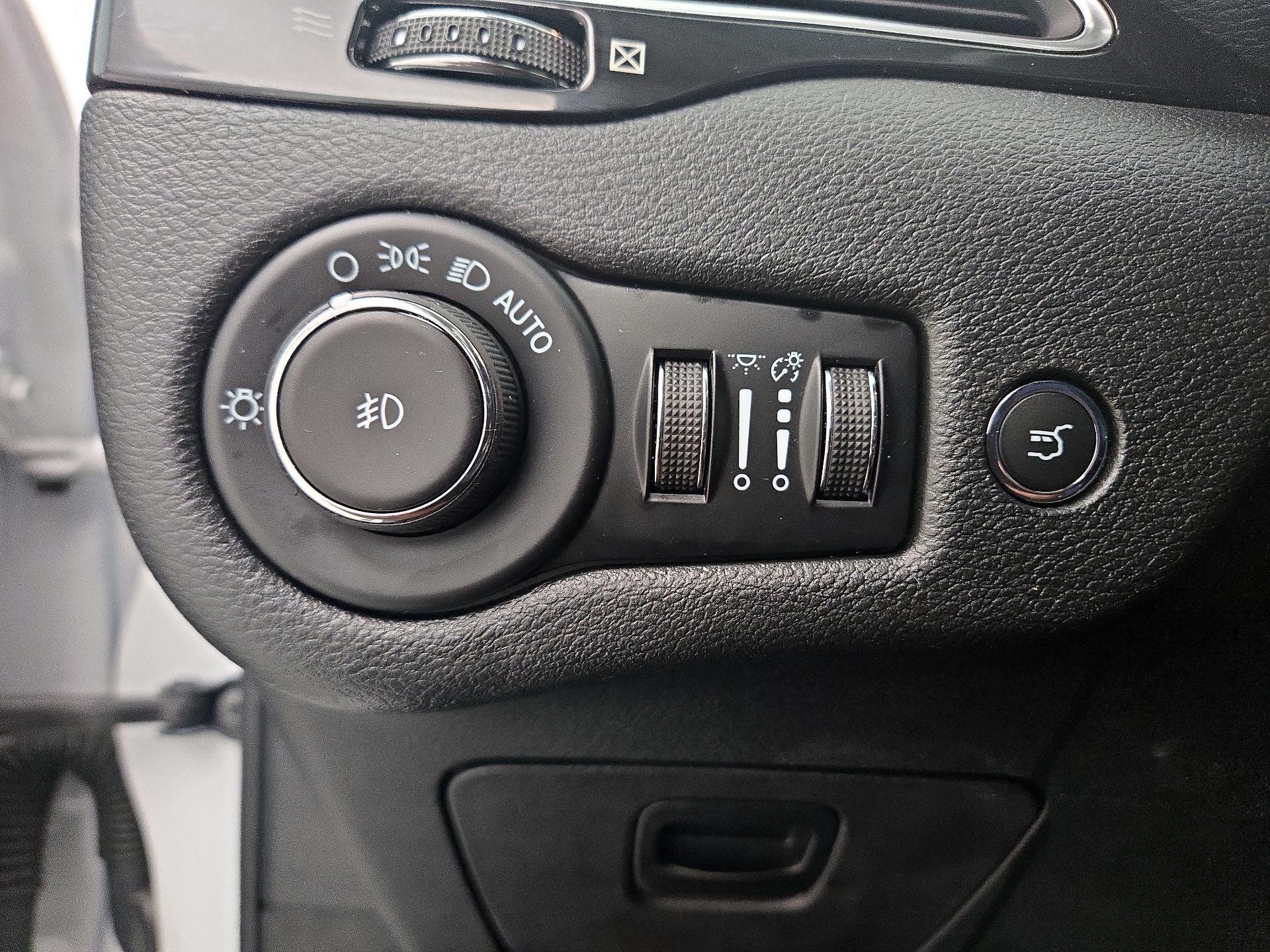Thumbnail: 2026 Nissan Rogue - 13