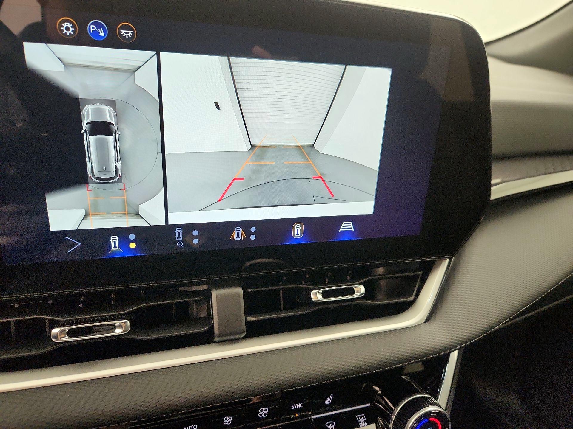 Thumbnail: 2026 Chevrolet Equinox - 15