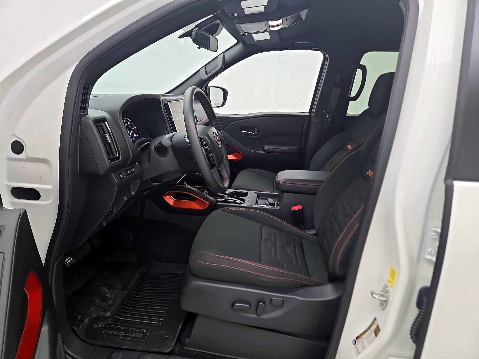 Thumbnail: 2025 Nissan Frontier - 11