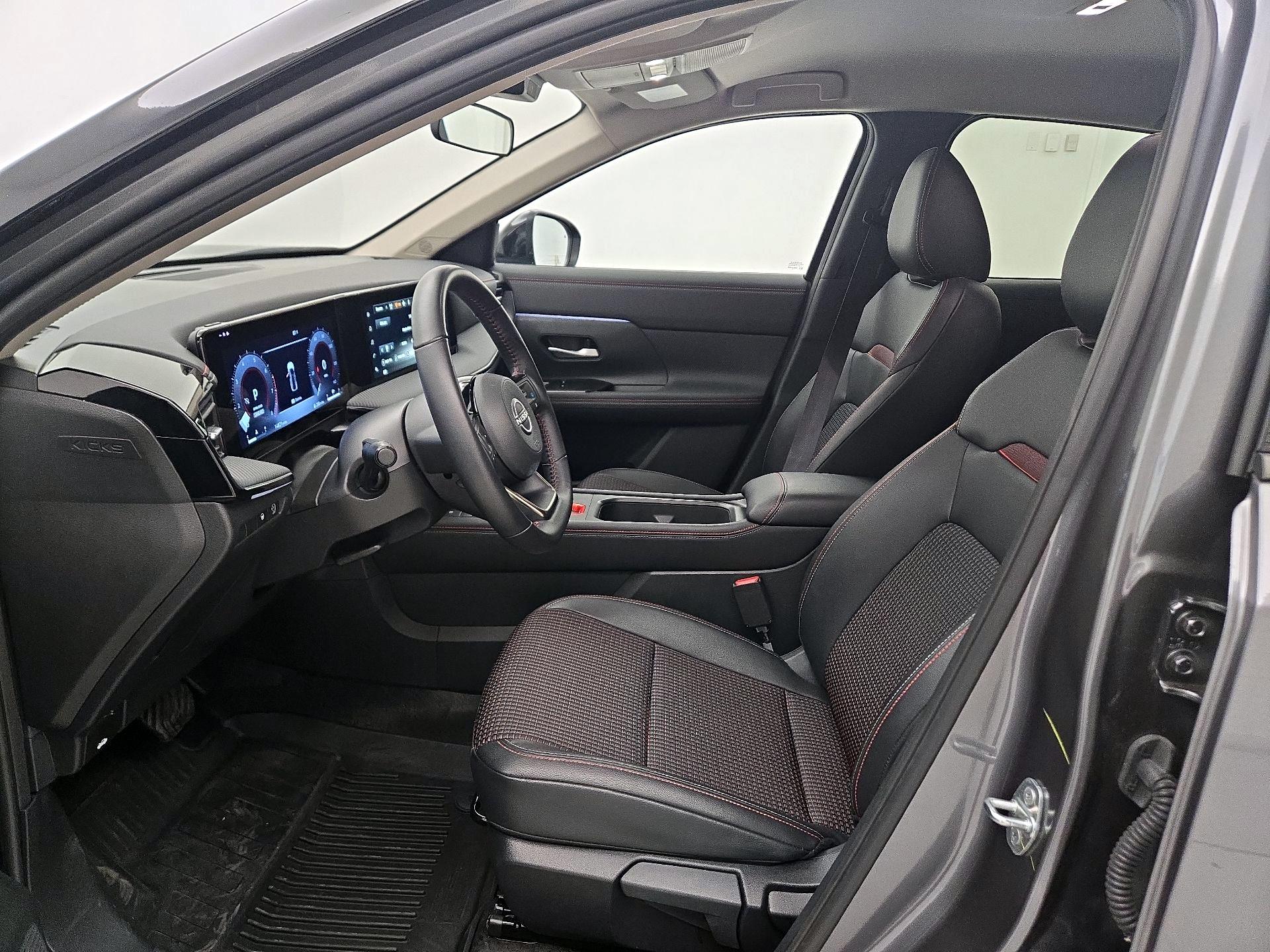 Thumbnail: 2025 Nissan Kicks - 11