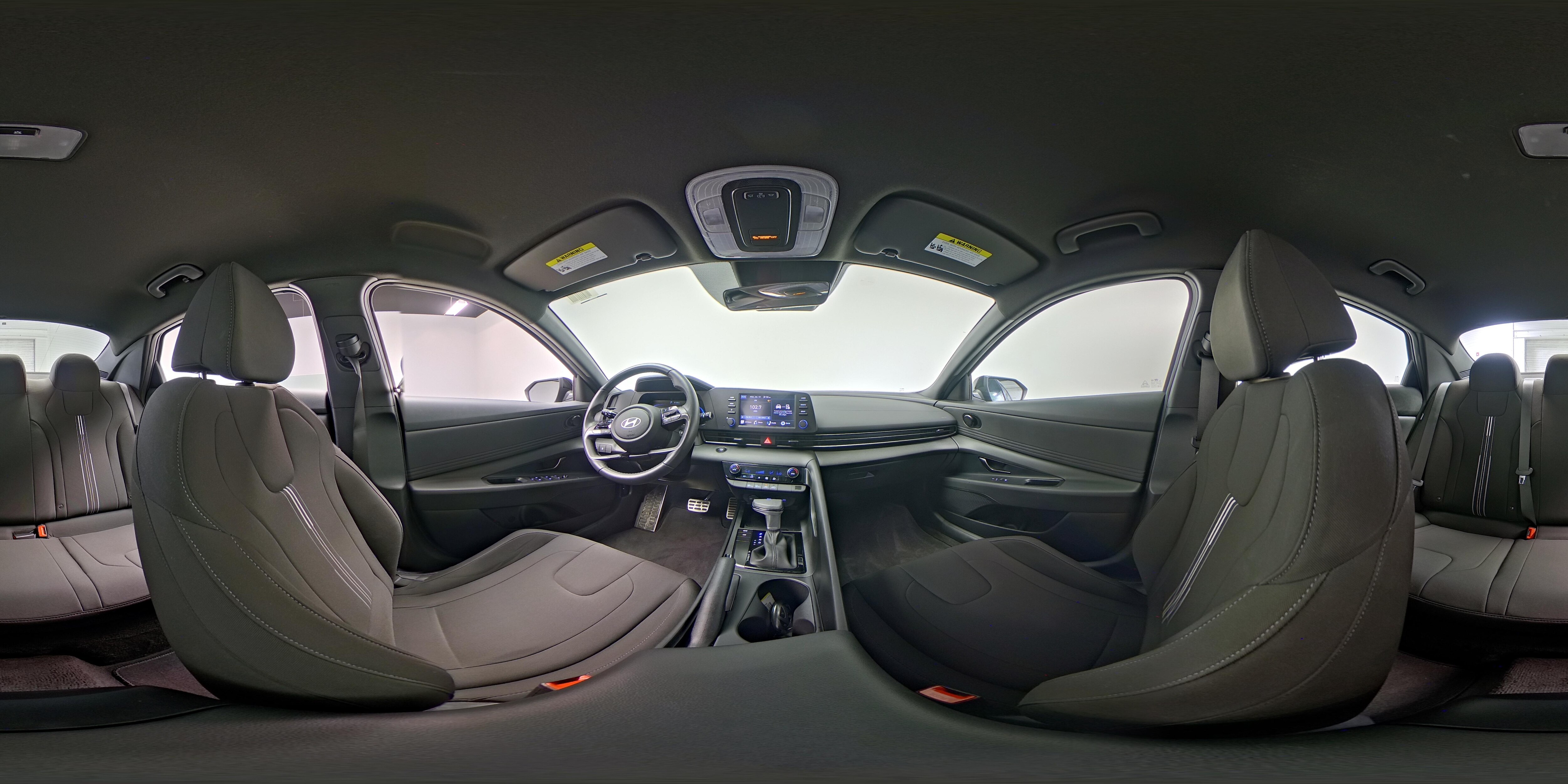 2025 Hyundai Elantra SEL - Photo 24