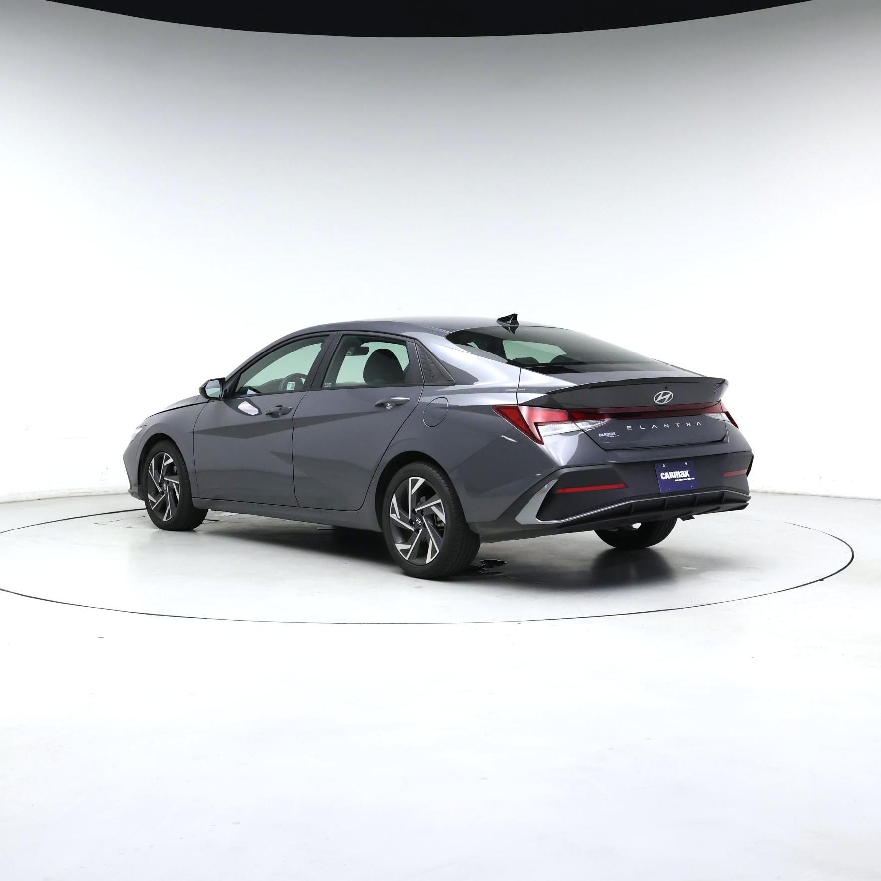 Thumbnail: 2025 Hyundai Elantra - 2