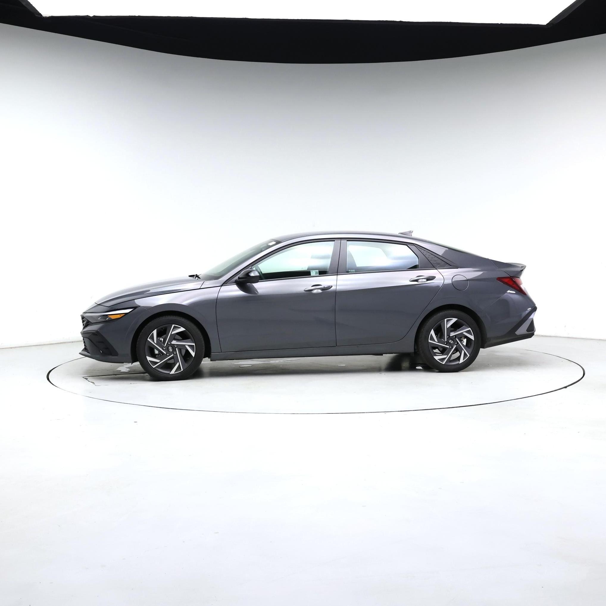 Thumbnail: 2025 Hyundai Elantra - 3