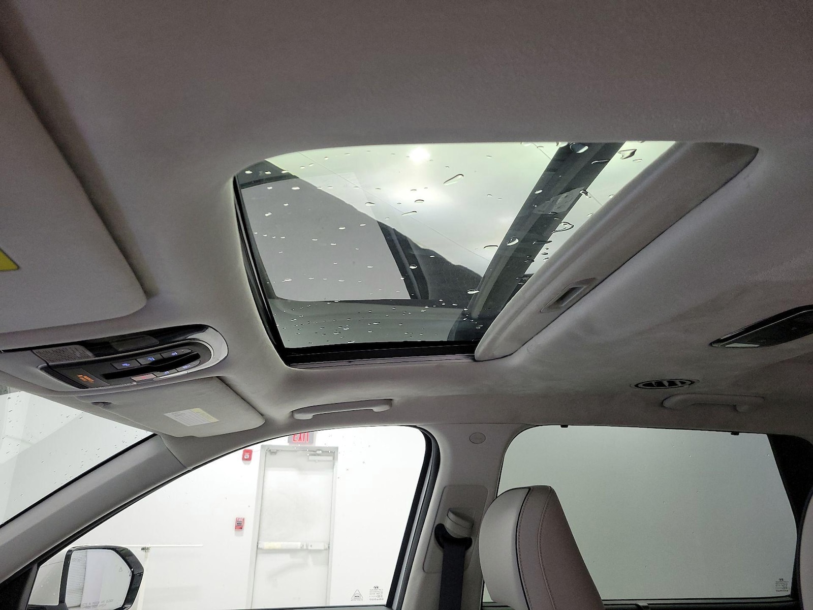Sunroof(s) & Skylight(s)