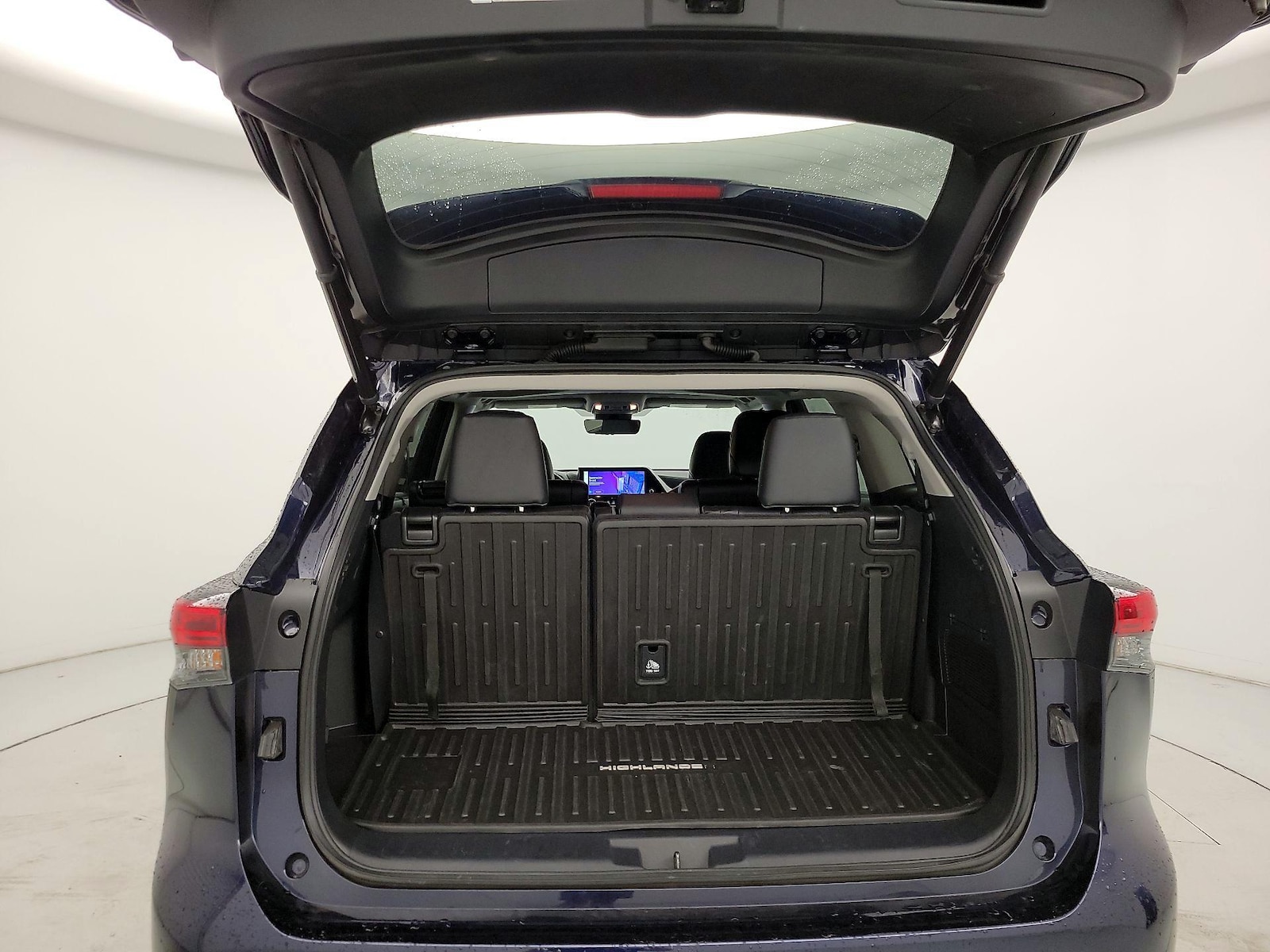 2023 Toyota Highlander XLE - Photo 23