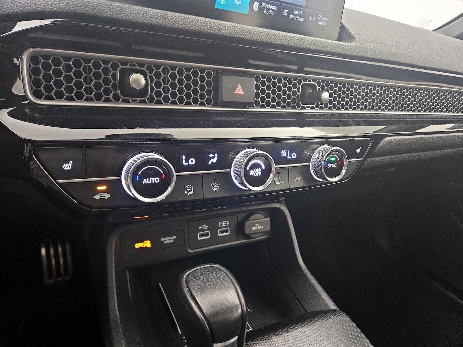 2022 Honda Civic Hatchback Sport Touring - Photo 17