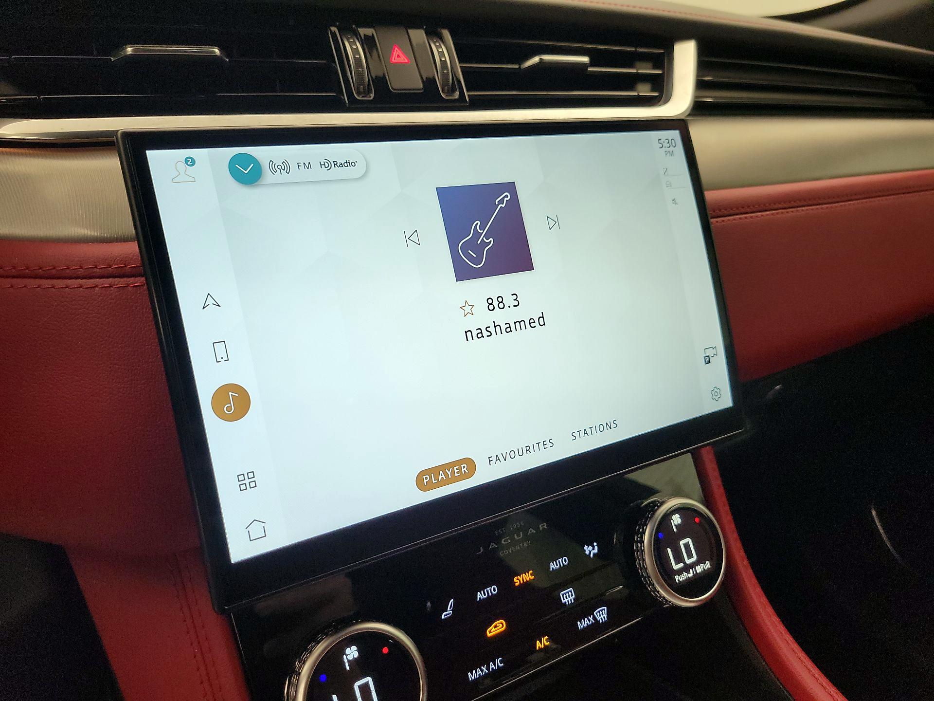 Thumbnail: 2021 Jaguar F-Pace - 16