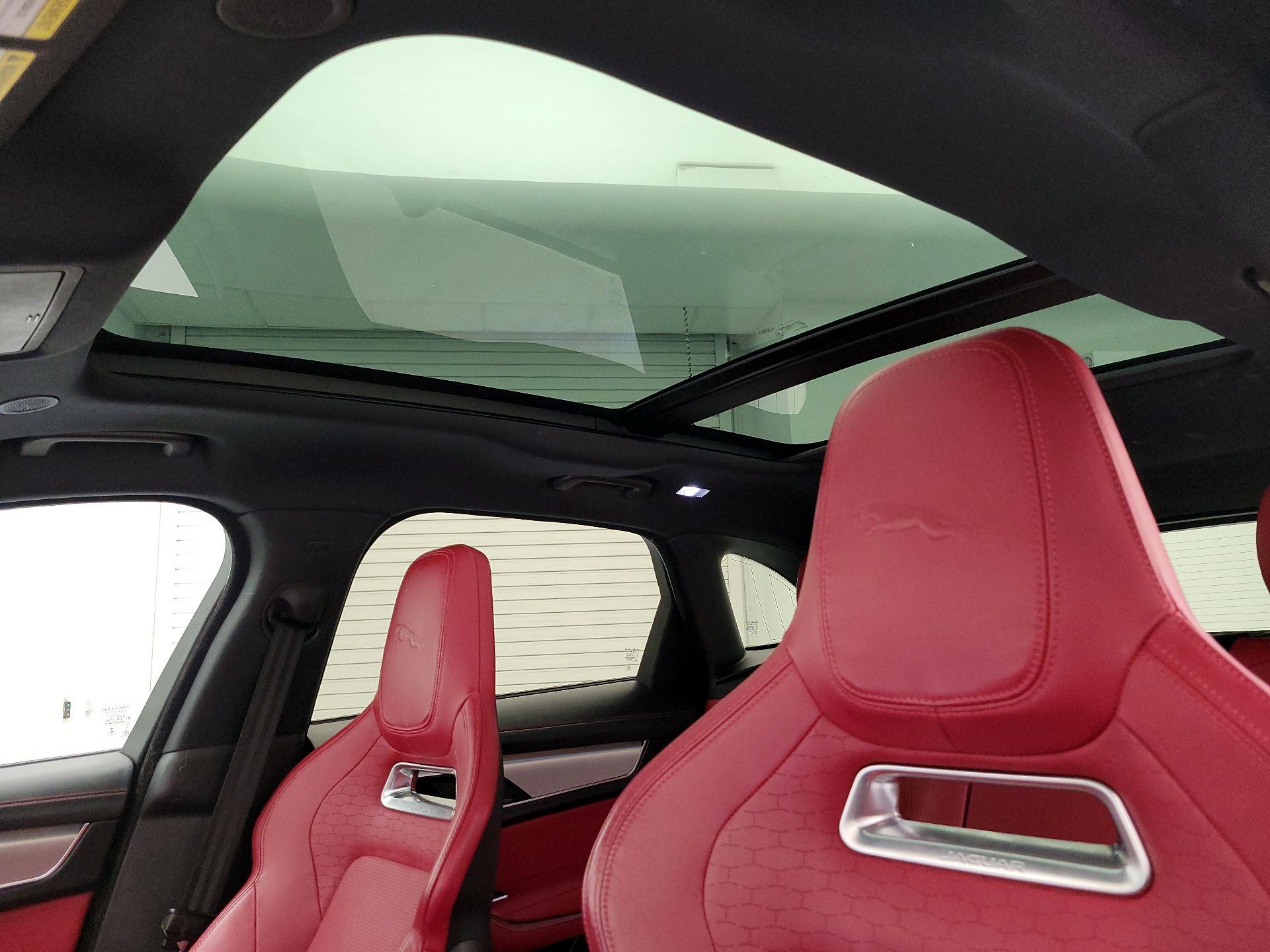Thumbnail: 2021 Jaguar F-Pace - 20