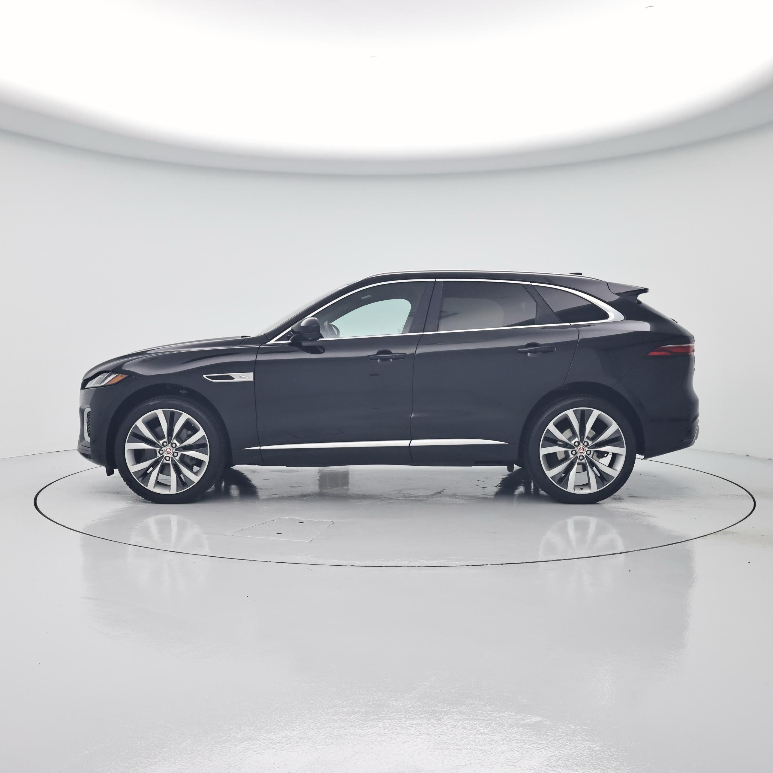 Thumbnail: 2021 Jaguar F-Pace - 3