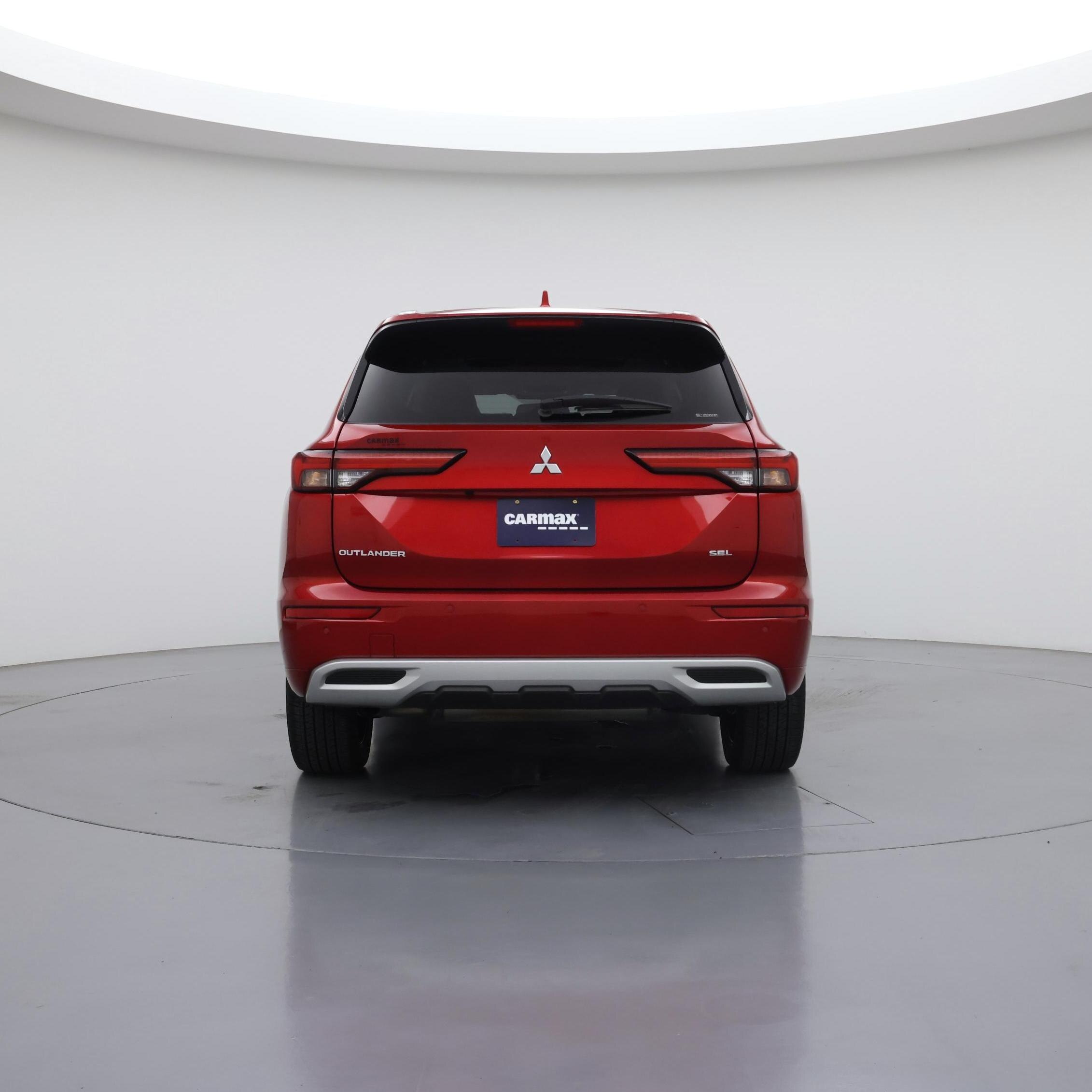 Thumbnail: 2023 Mitsubishi Outlander - 6
