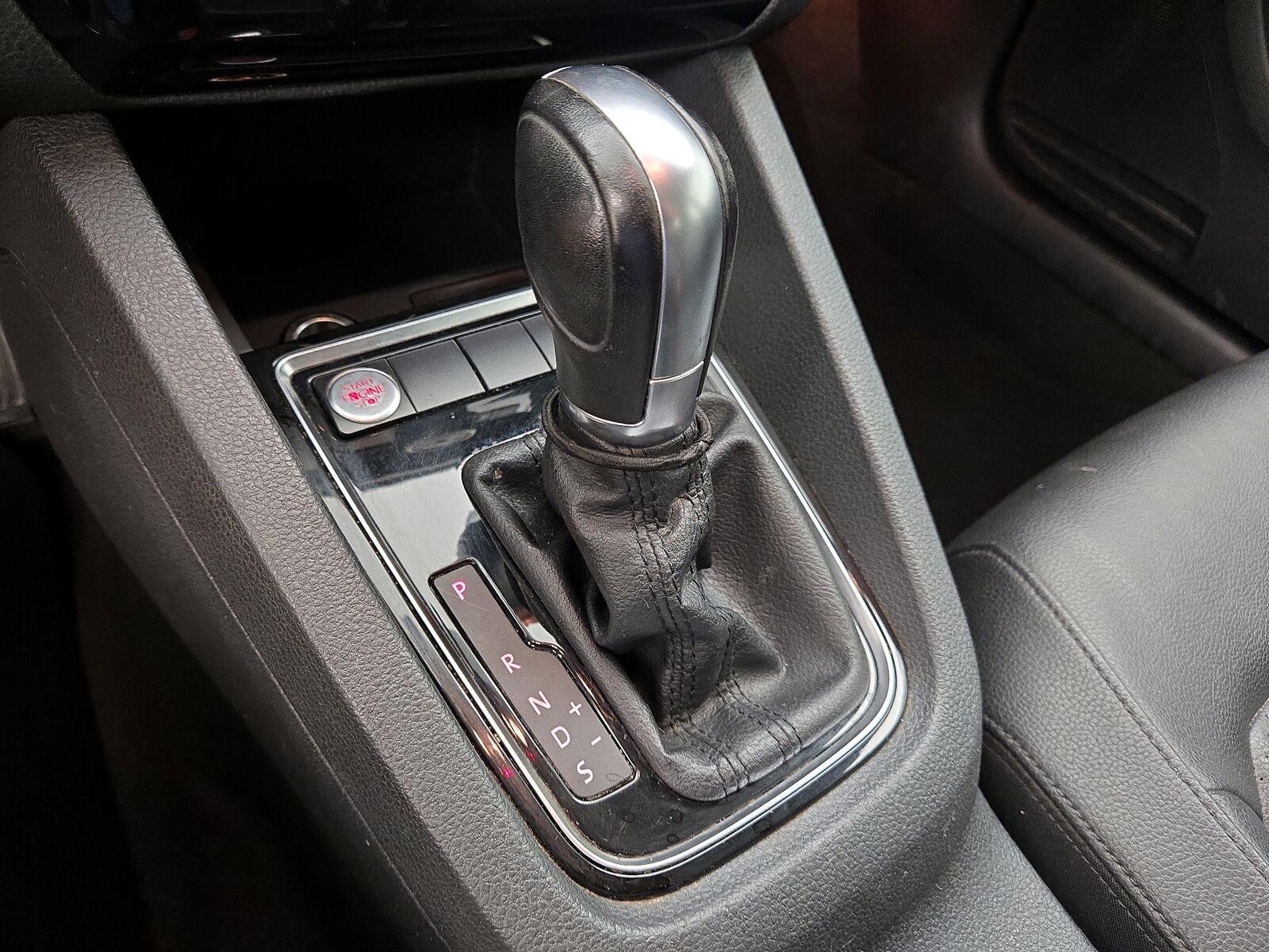 2017 Volkswagen Jetta SEL Premium - Photo 19