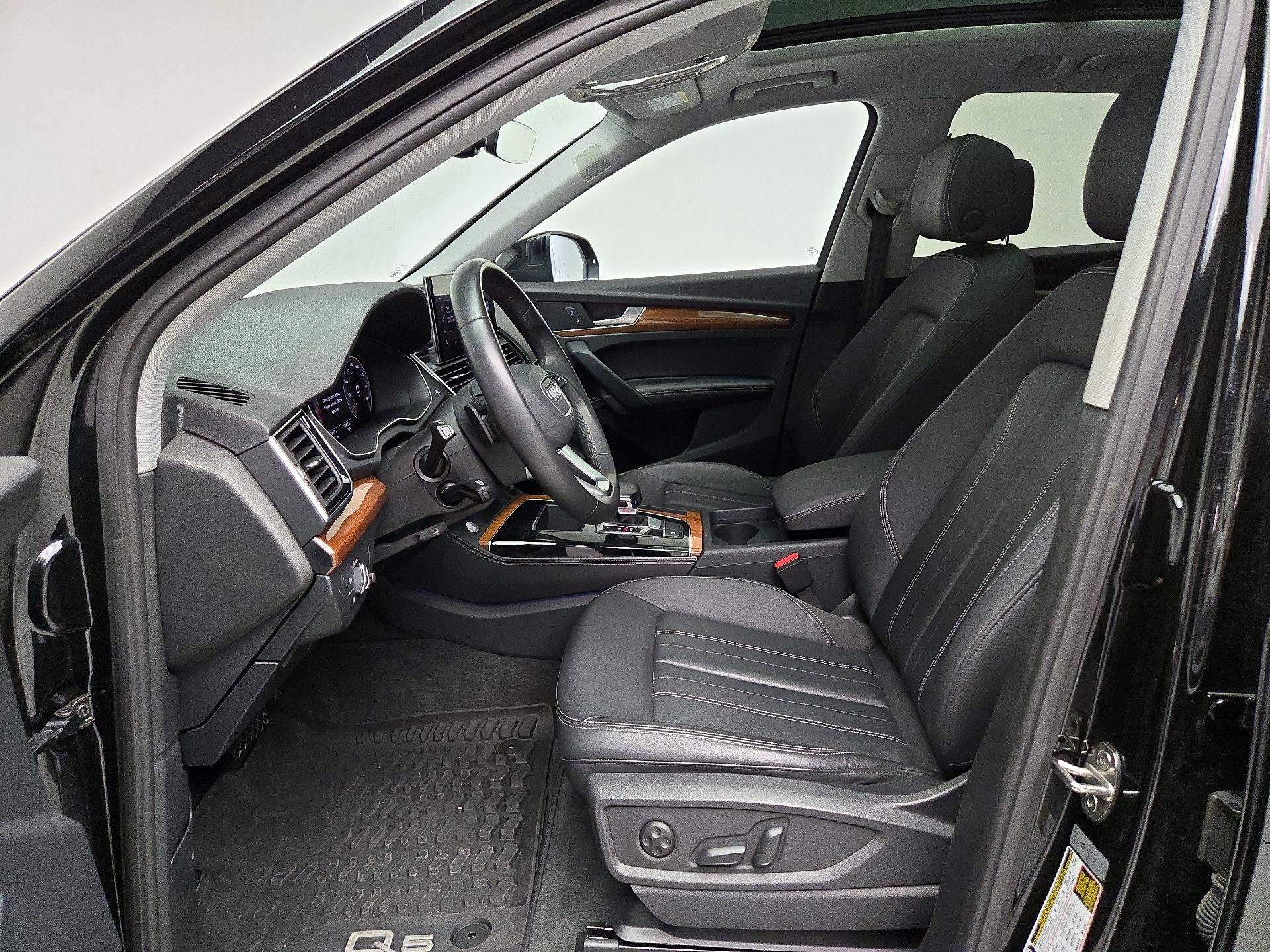 Thumbnail: 2023 Audi Q5 - 11