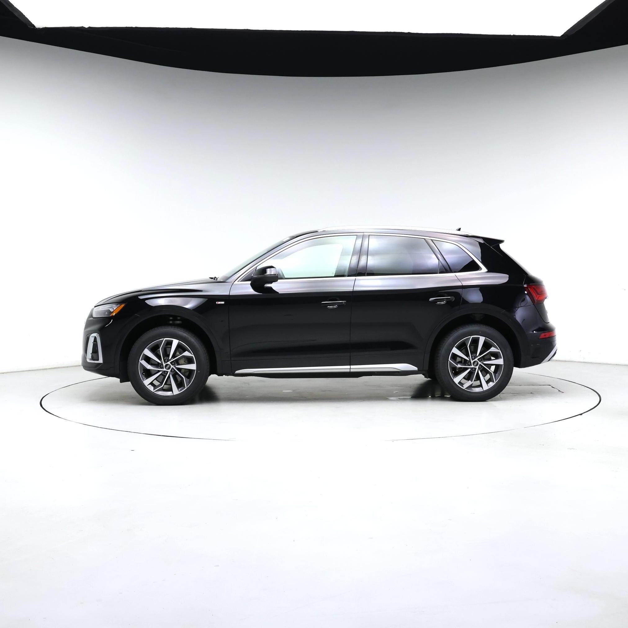 Thumbnail: 2023 Audi Q5 - 3